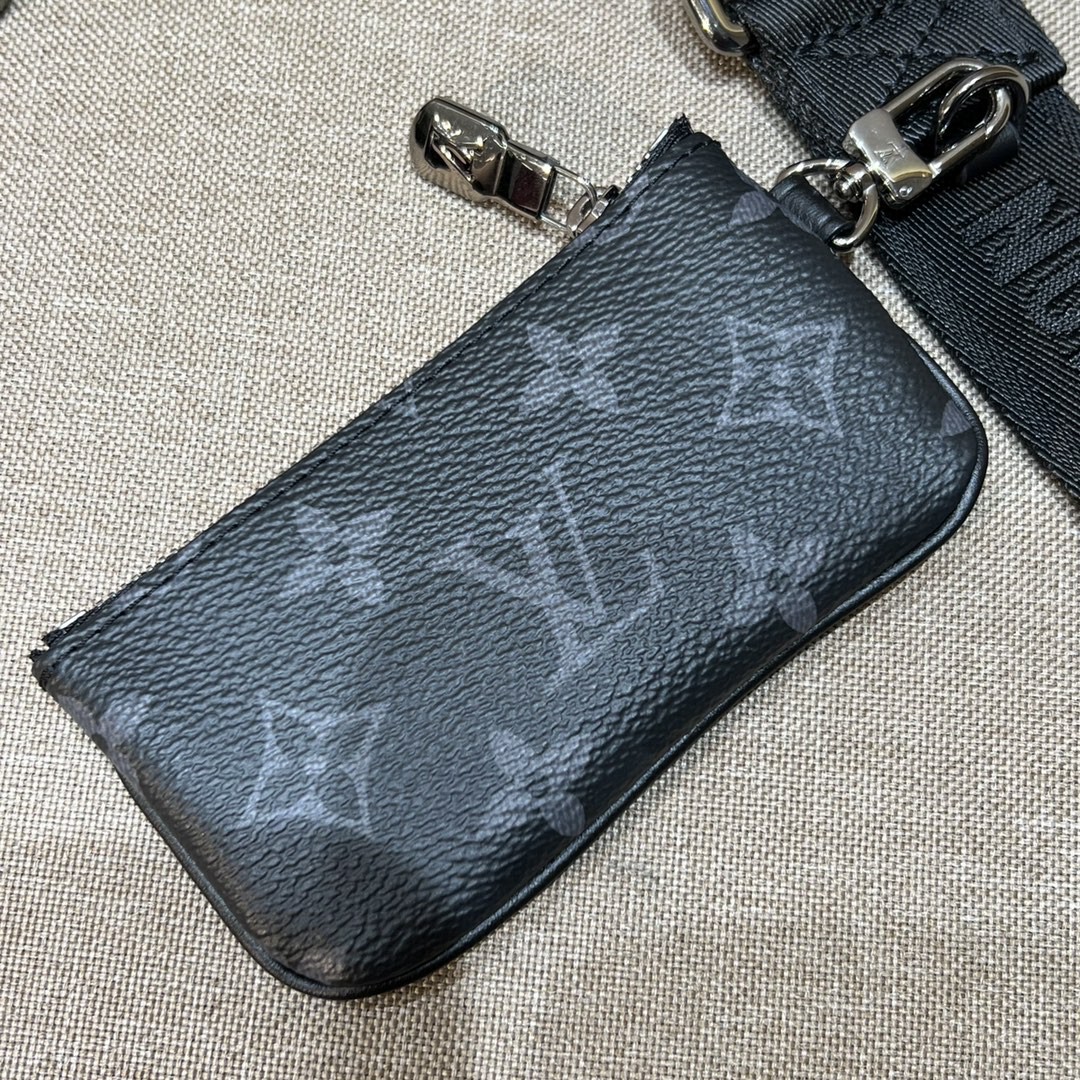 Louis Vuitton Trio Messenger Bag -M22481-25 x 18.5 x 7CM