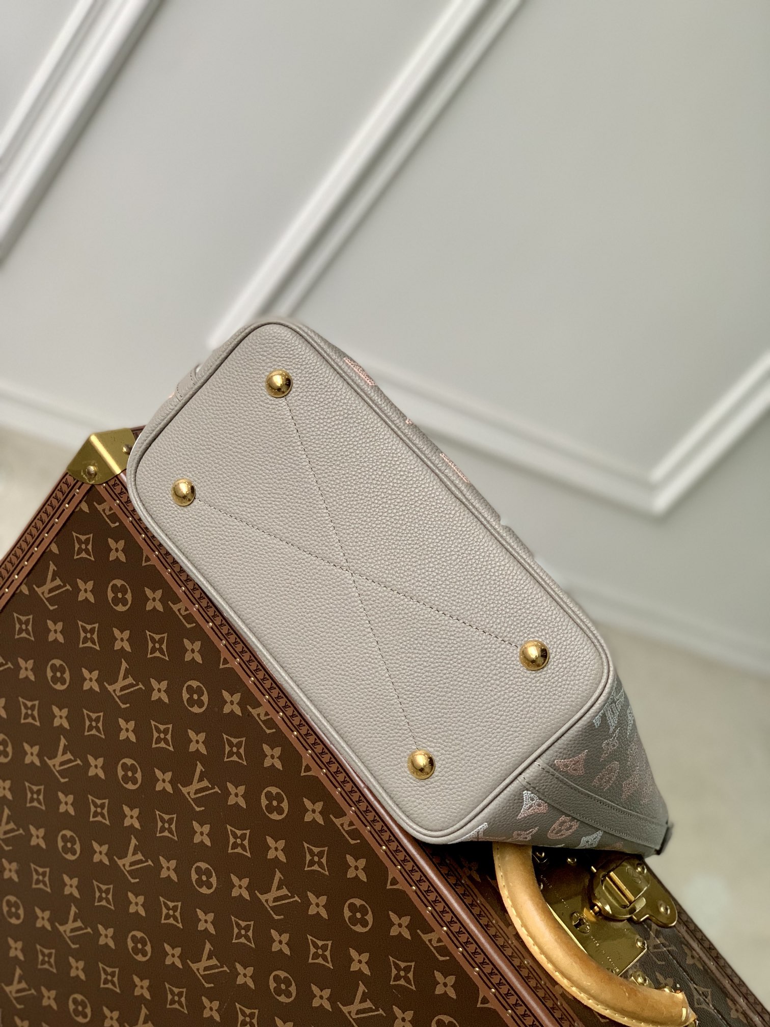 Louis Vuitton Blossom Handbags-30*27.5*16CM