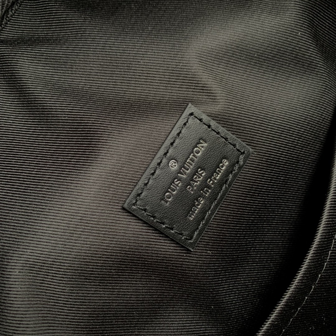 Louis Vuitton Josh Backpack-32*40*13CM