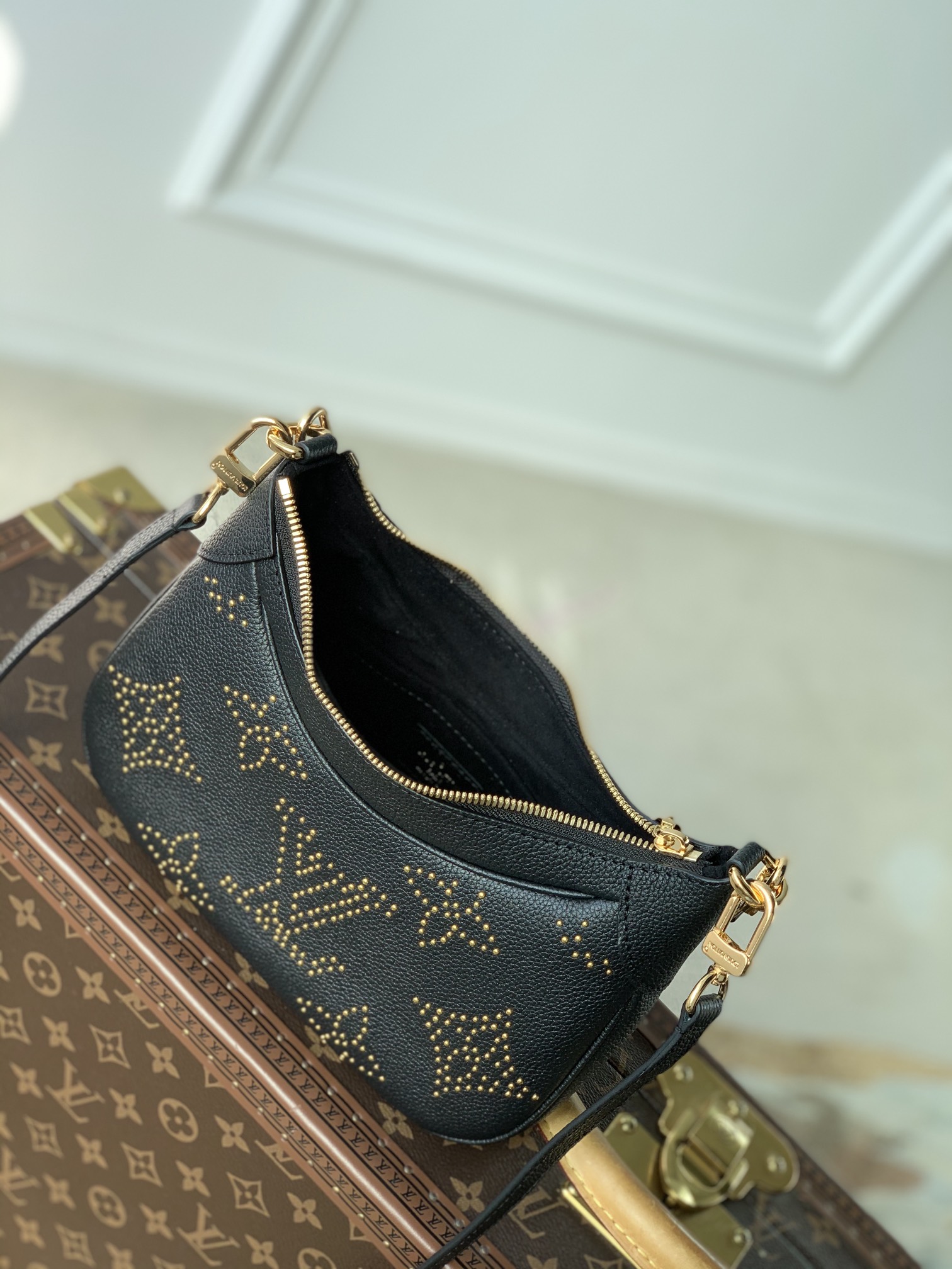 Louis Vuitton Bagatelle Handbags-M46091-22*14*9CM