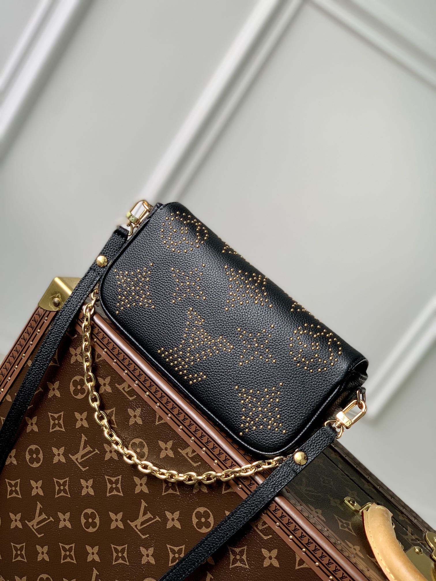 Louis Vuitton Wallet on Chain Ivy-23.5 x 12.0 x 4.3 CM