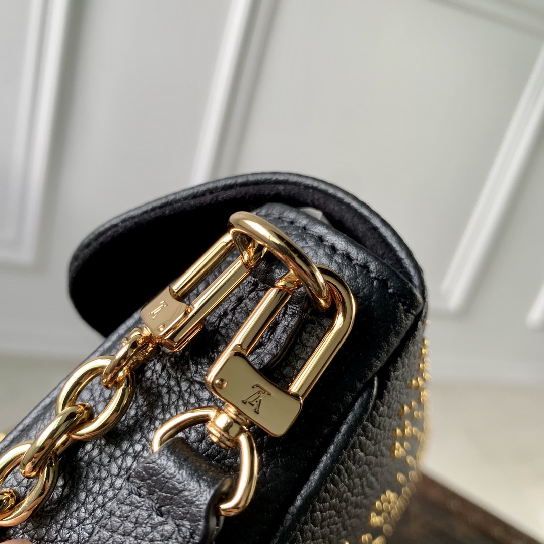 Louis Vuitton Wallet on Chain Ivy-23.5 x 12.0 x 4.3 CM