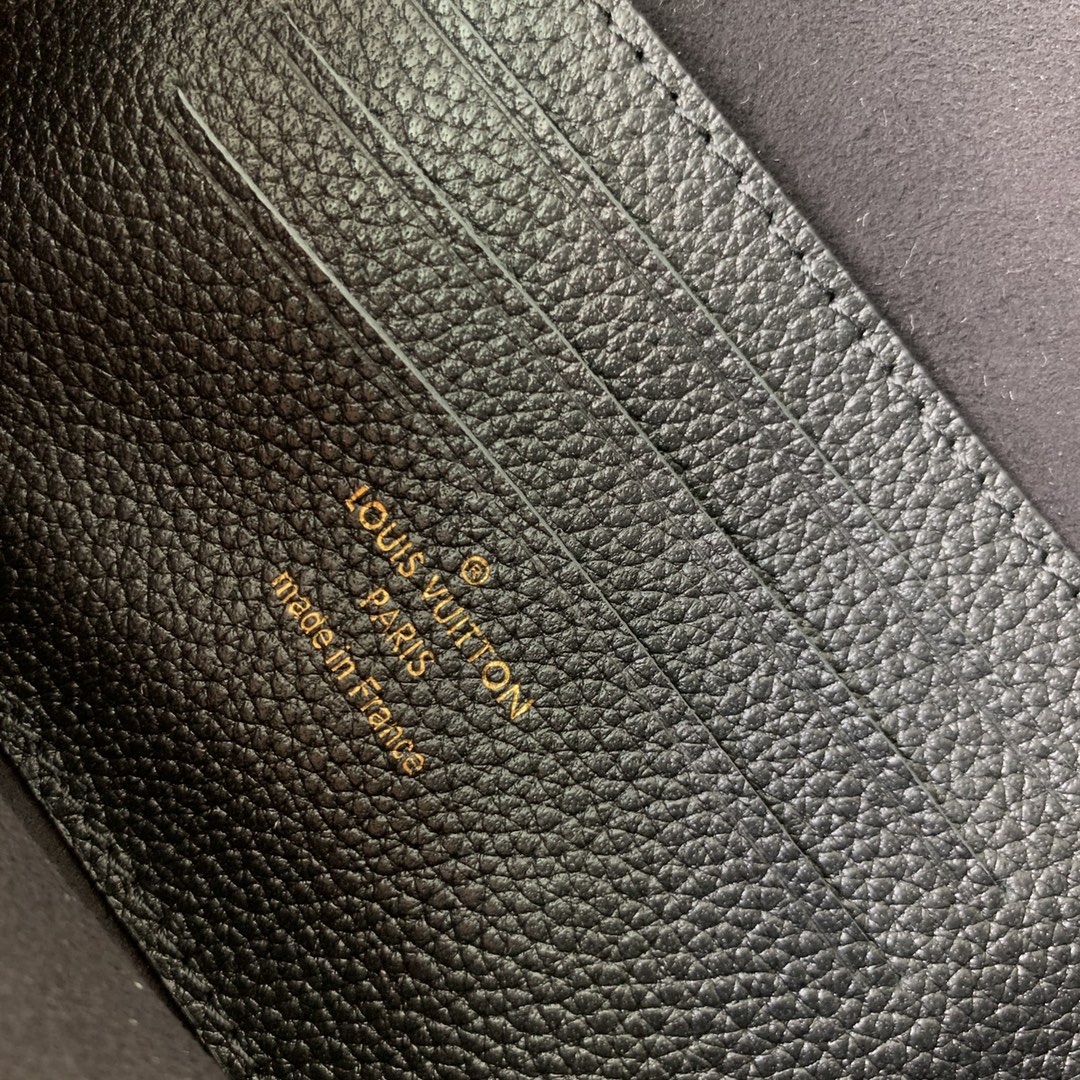 Louis Vuitton Wallet on Chain Ivy-23.5 x 12.0 x 4.3 CM