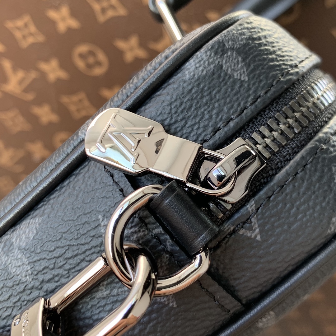 Louis Vuitton Nano Porte Documents Voyage Bag-20 x 13 x 5.5CM Louis Vuitton Nano Porte Documents Voyage Bag-20 x 13 x 5.5CM