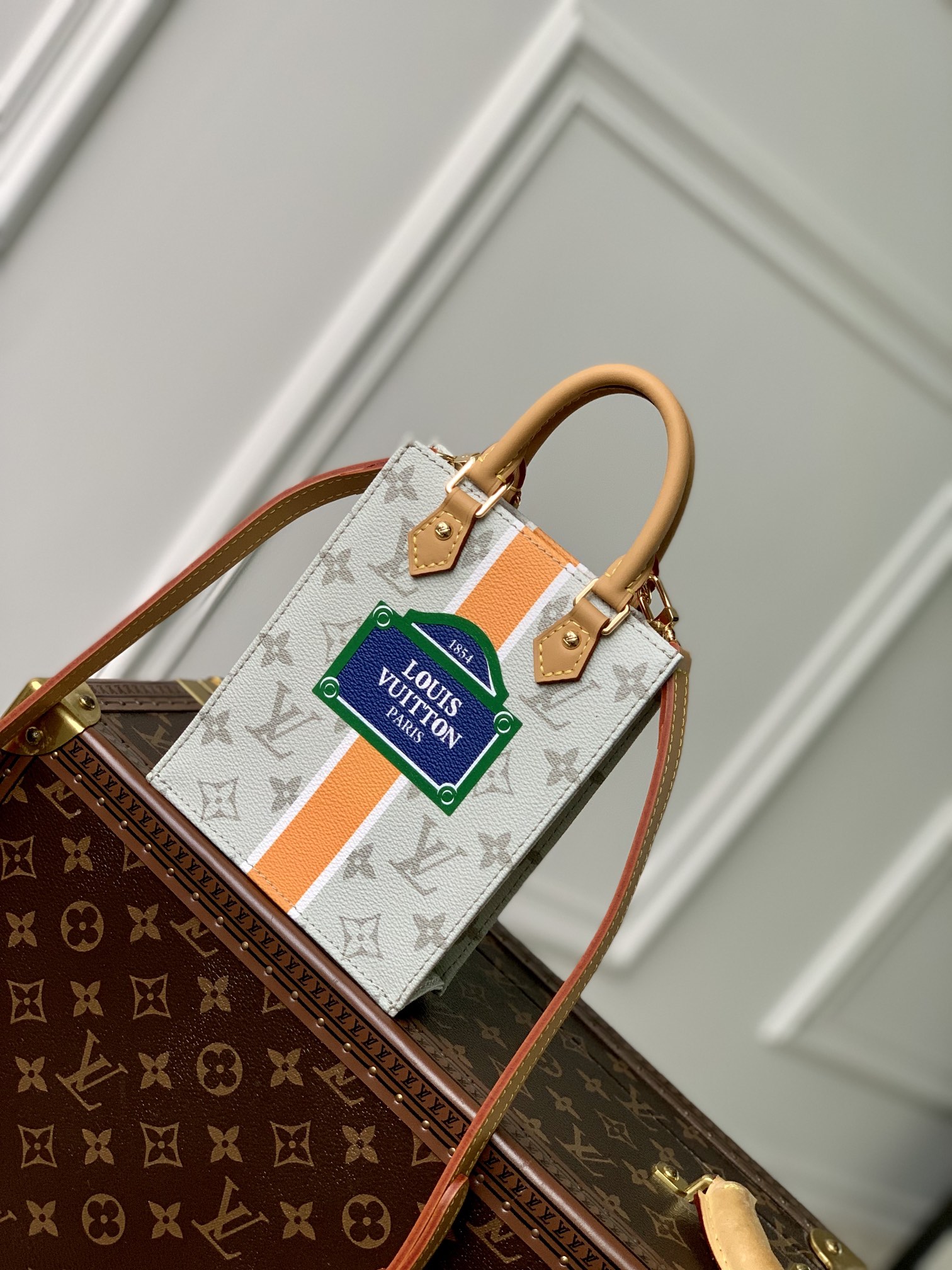 Louis Vuitton Petit Sac Plat -14 x 17 x 5CM