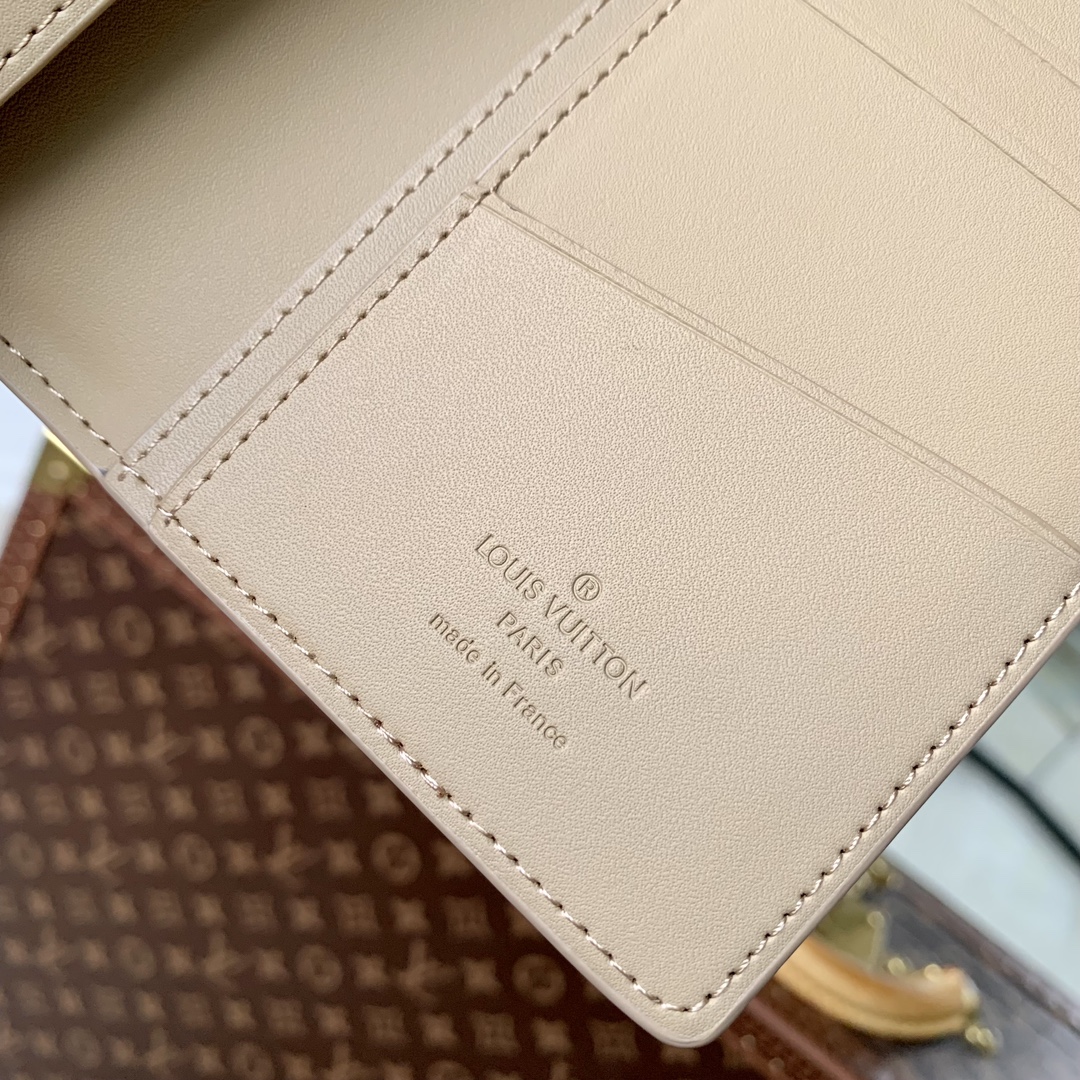 Louis Vuitton Wallet-10*19*2CM