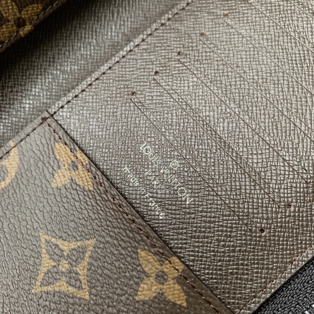 Louis Vuitton Zippy Wallet M82529-20*10CM