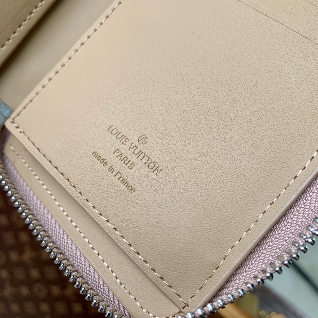 Louis Vuitton Zippy Wallet M82529-20*10CM