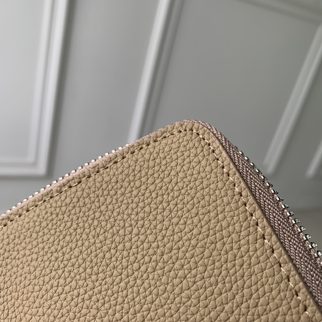 Louis Vuitton Zippy Wallet M82529-20*10CM