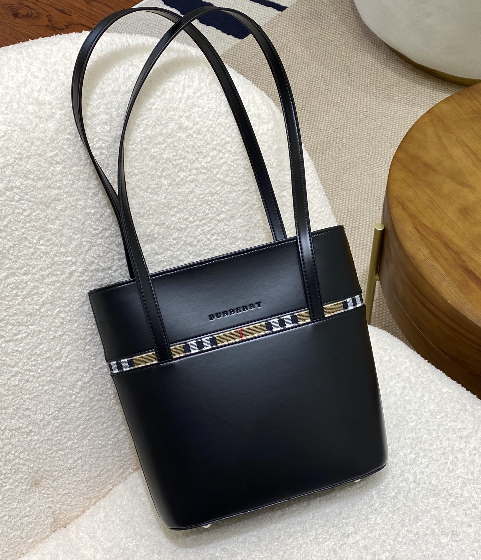 Burberry Tote