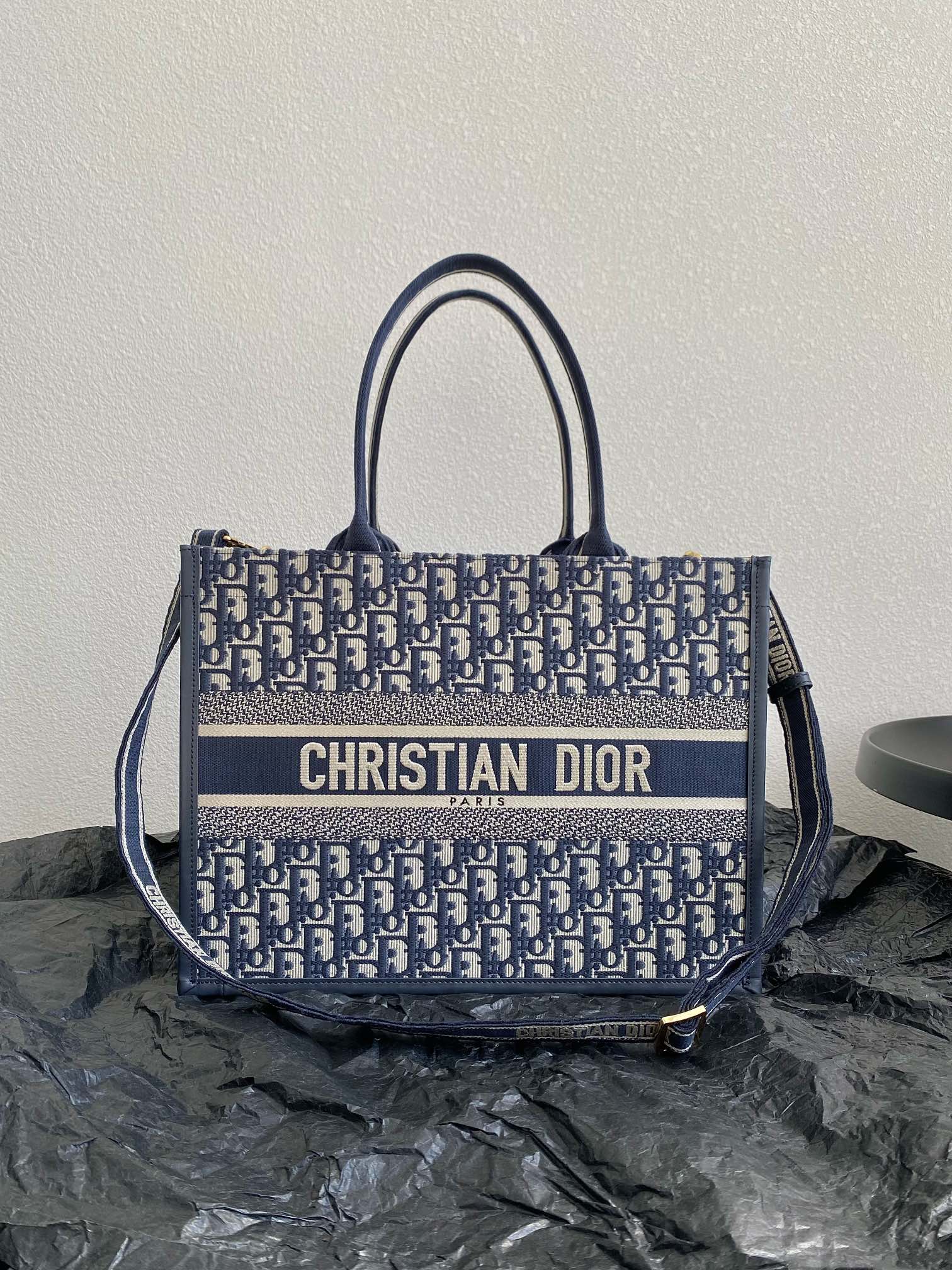 Diro Small Book Tote-36.5CM
