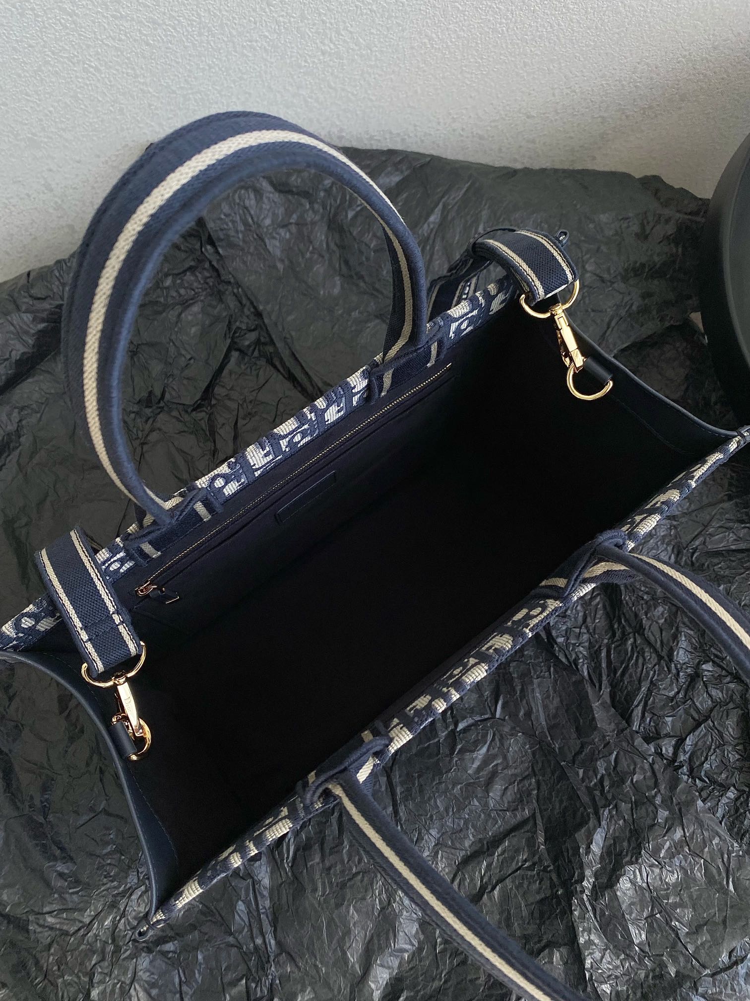 Diro Small Book Tote-36.5CM
