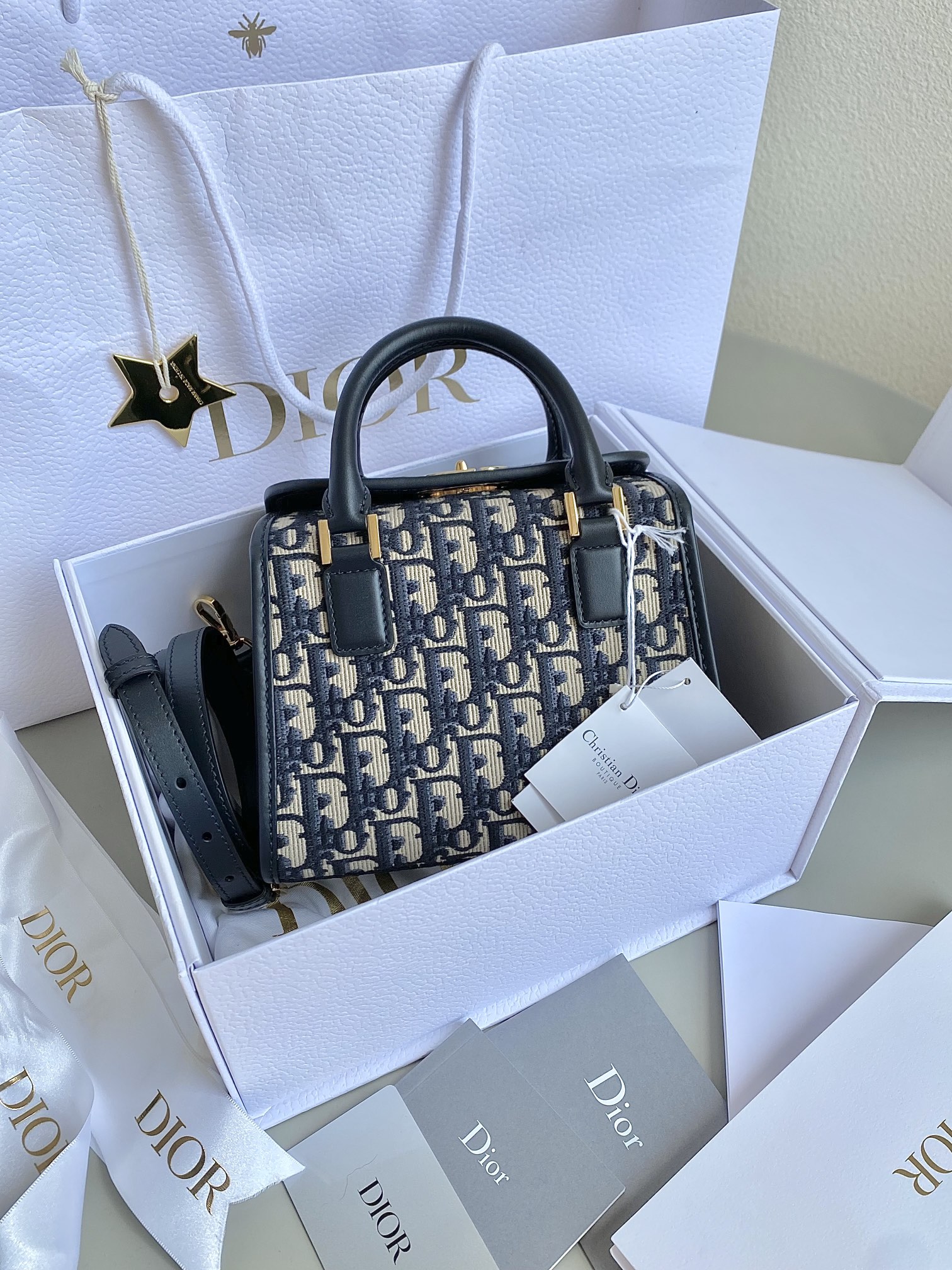 Diro Boston Tote-20×12.5×16.2CM