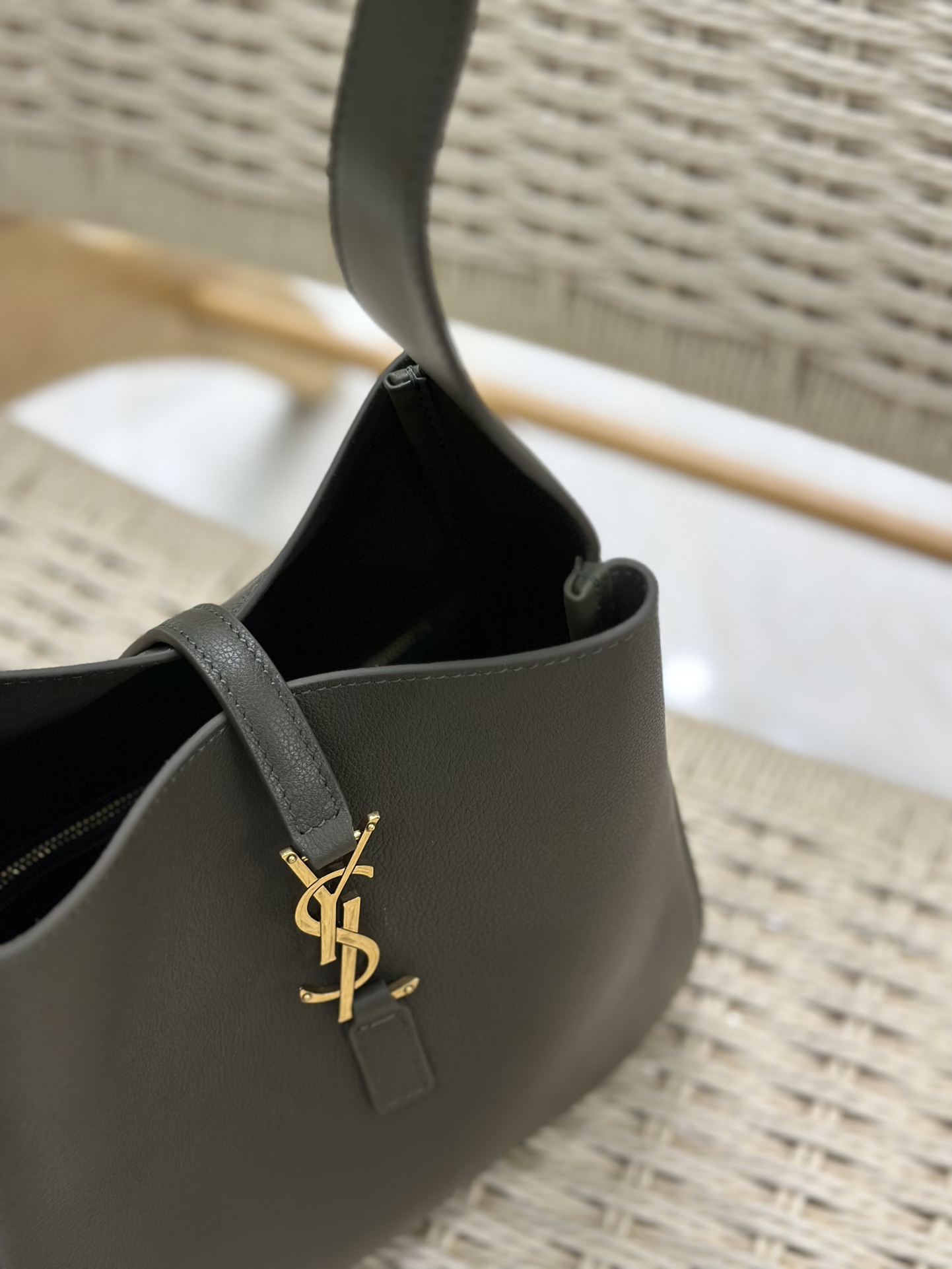 YSL Le5A7 Vintage Bag-23×22×8.5CM