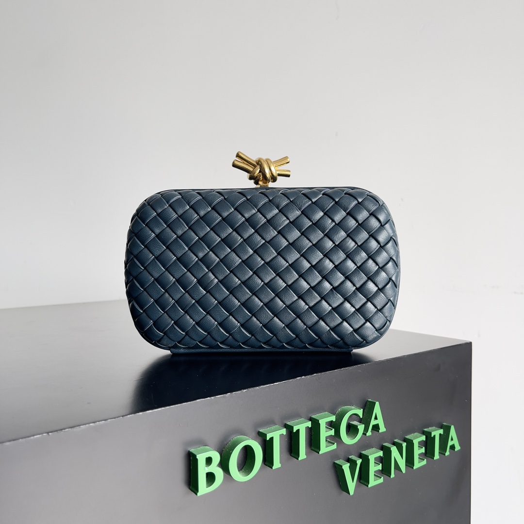 Bottega Veneta Knot Pouch-20.5*6*12.5CM