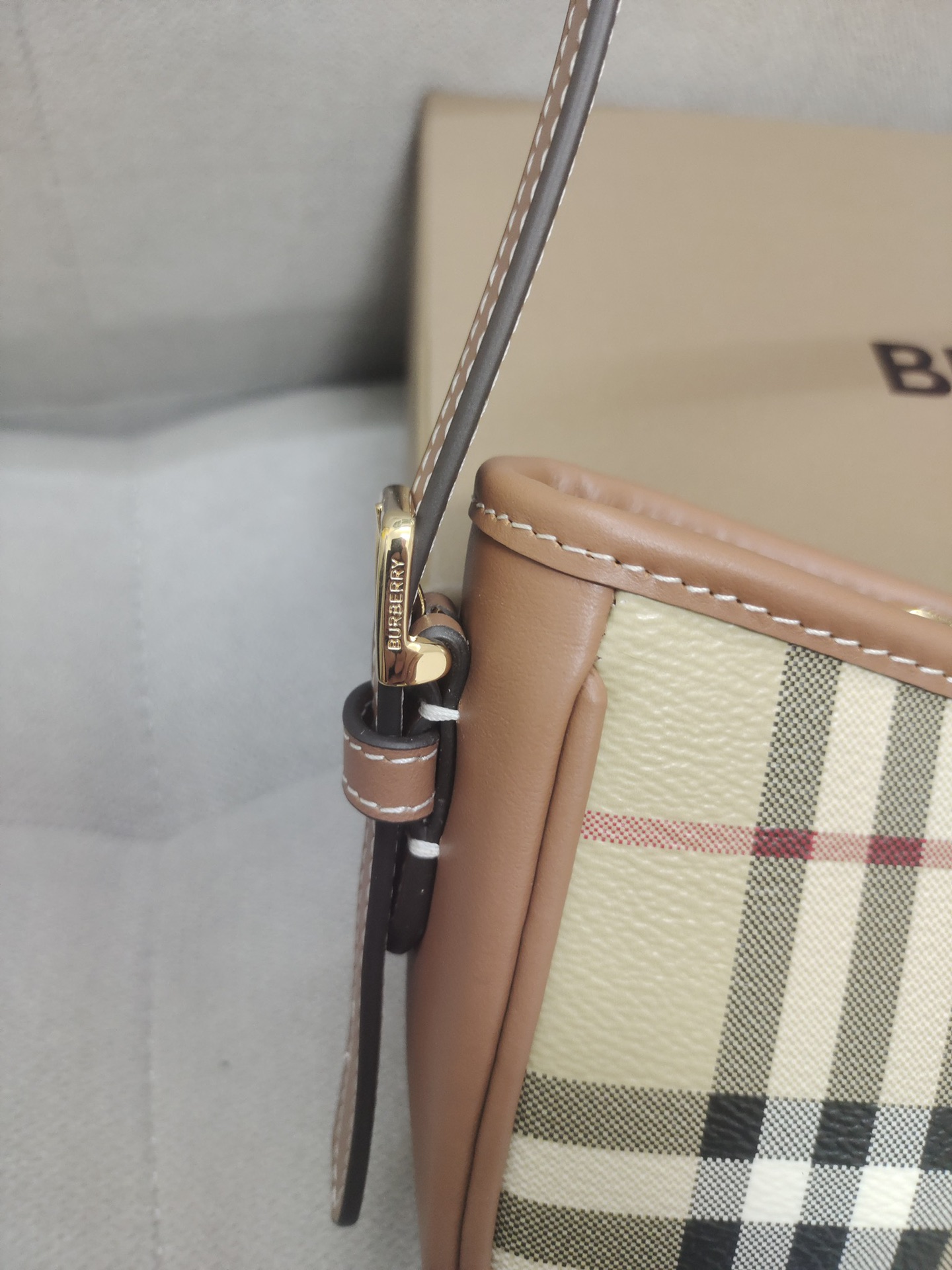 Burberry Hobo Bag-26×6×12CM