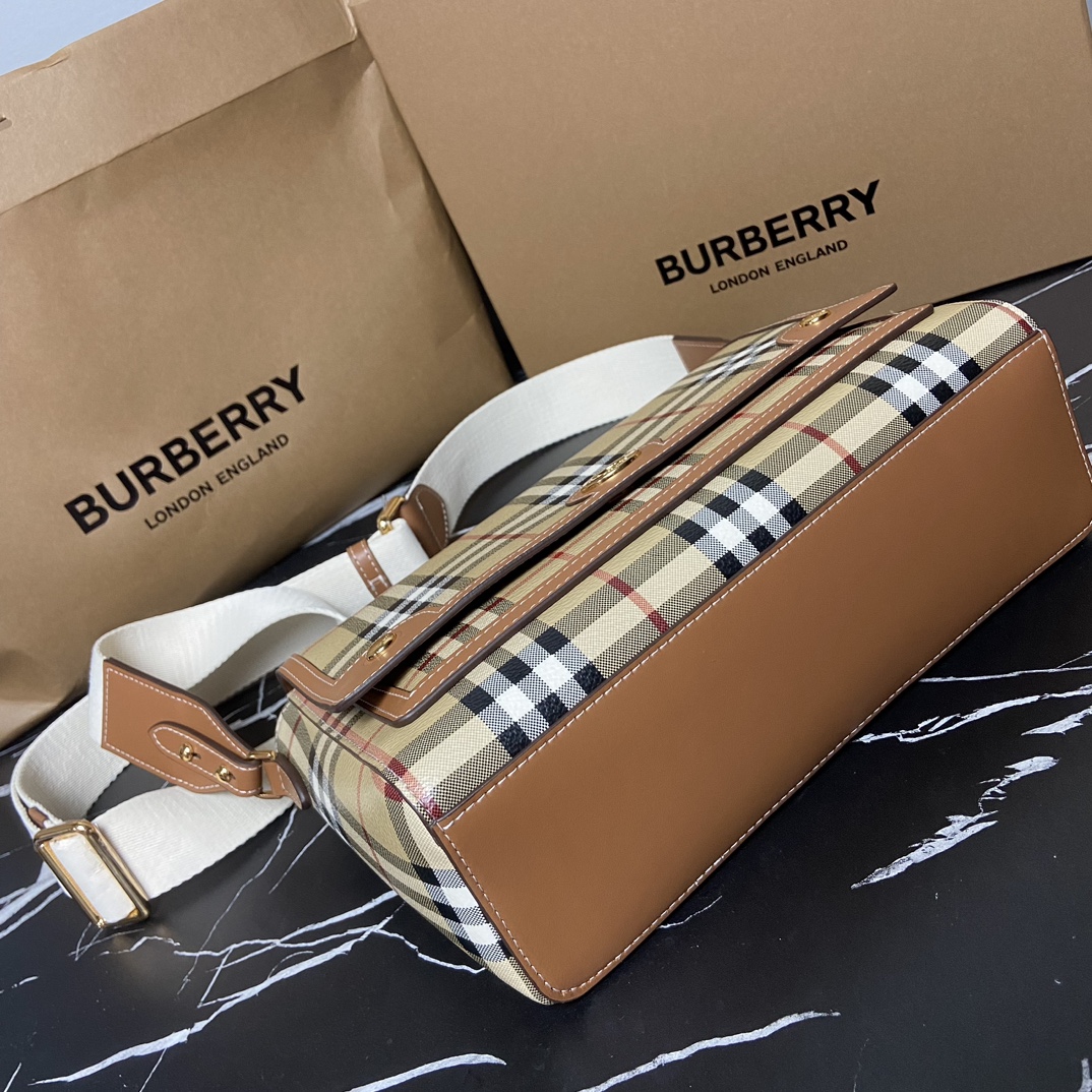 Burberry Crossbody Bag-25 x 8.5 x 18CM