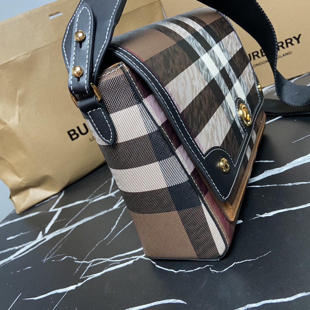 Burberry Crossbody Bag-25 x 8.5 x 18CM