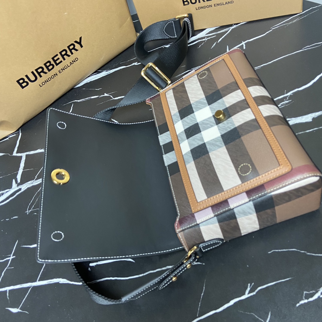Burberry Crossbody Bag-25 x 8.5 x 18CM