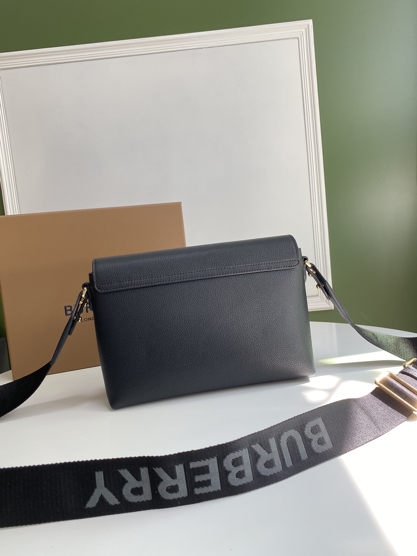 Burberry Vintage Bag-25 x 8.5 x 185CM
