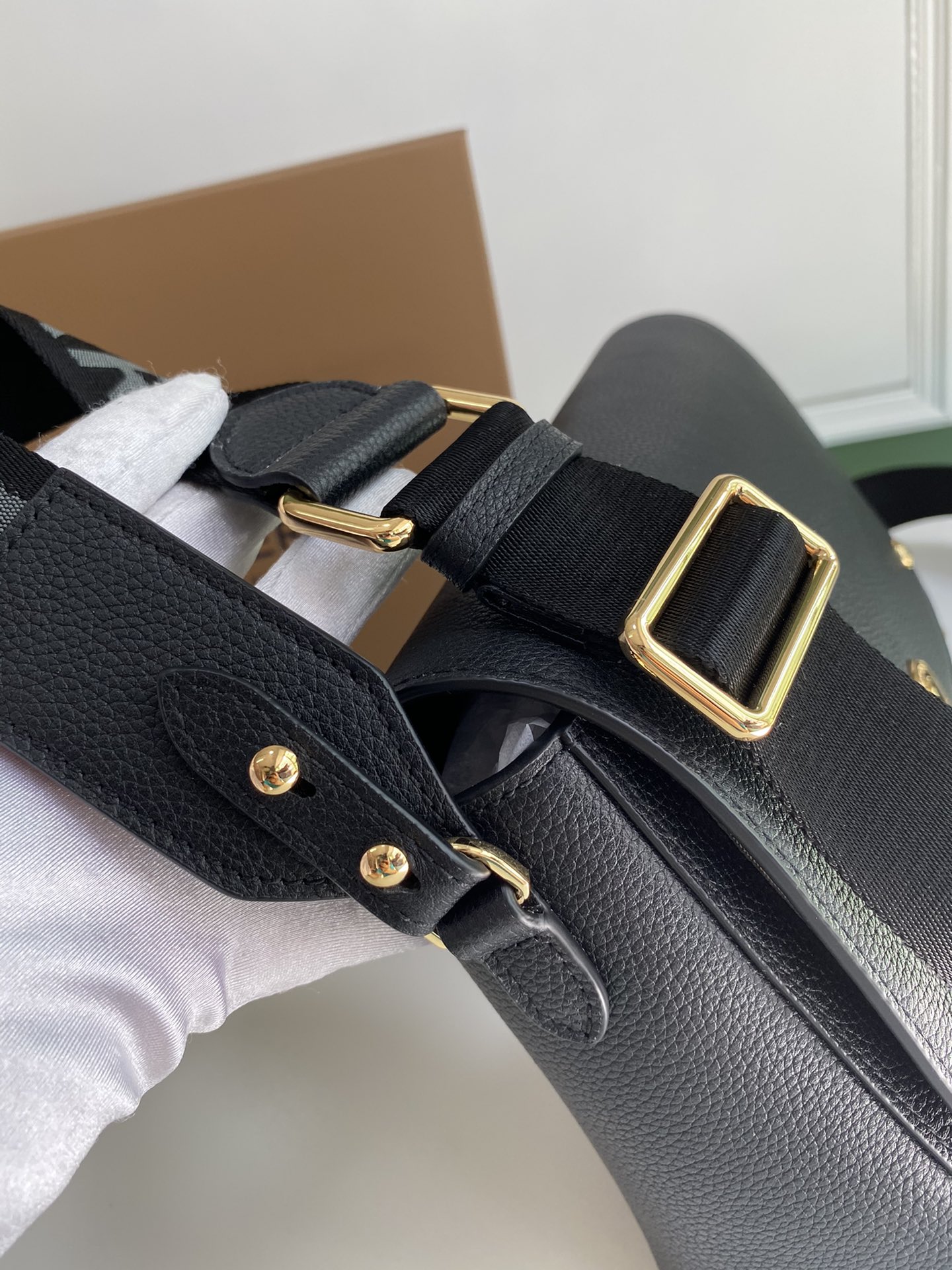 Burberry Vintage Bag-25 x 8.5 x 185CM