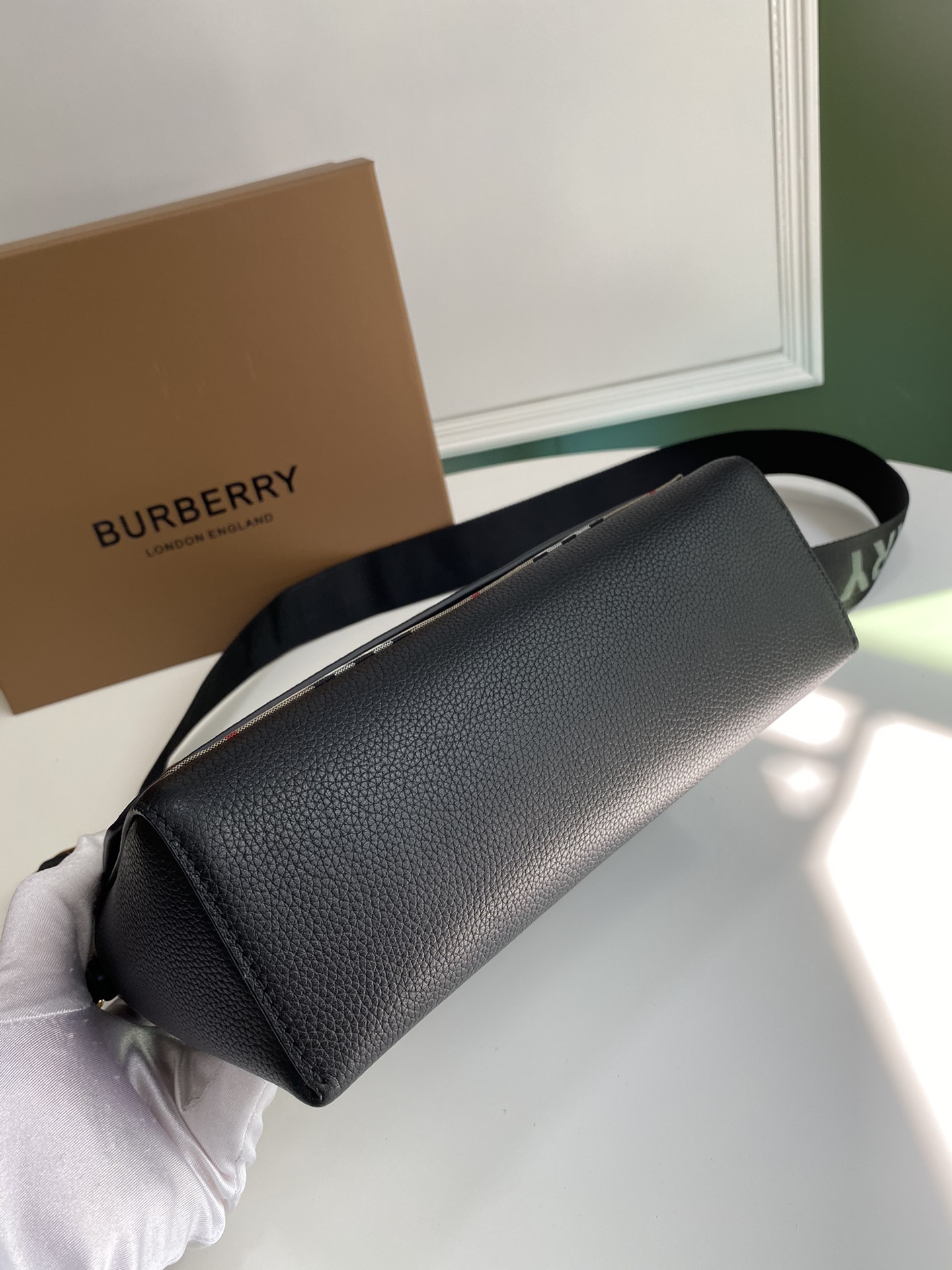 Burberry Vintage Bag-25 x 8.5 x 185CM
