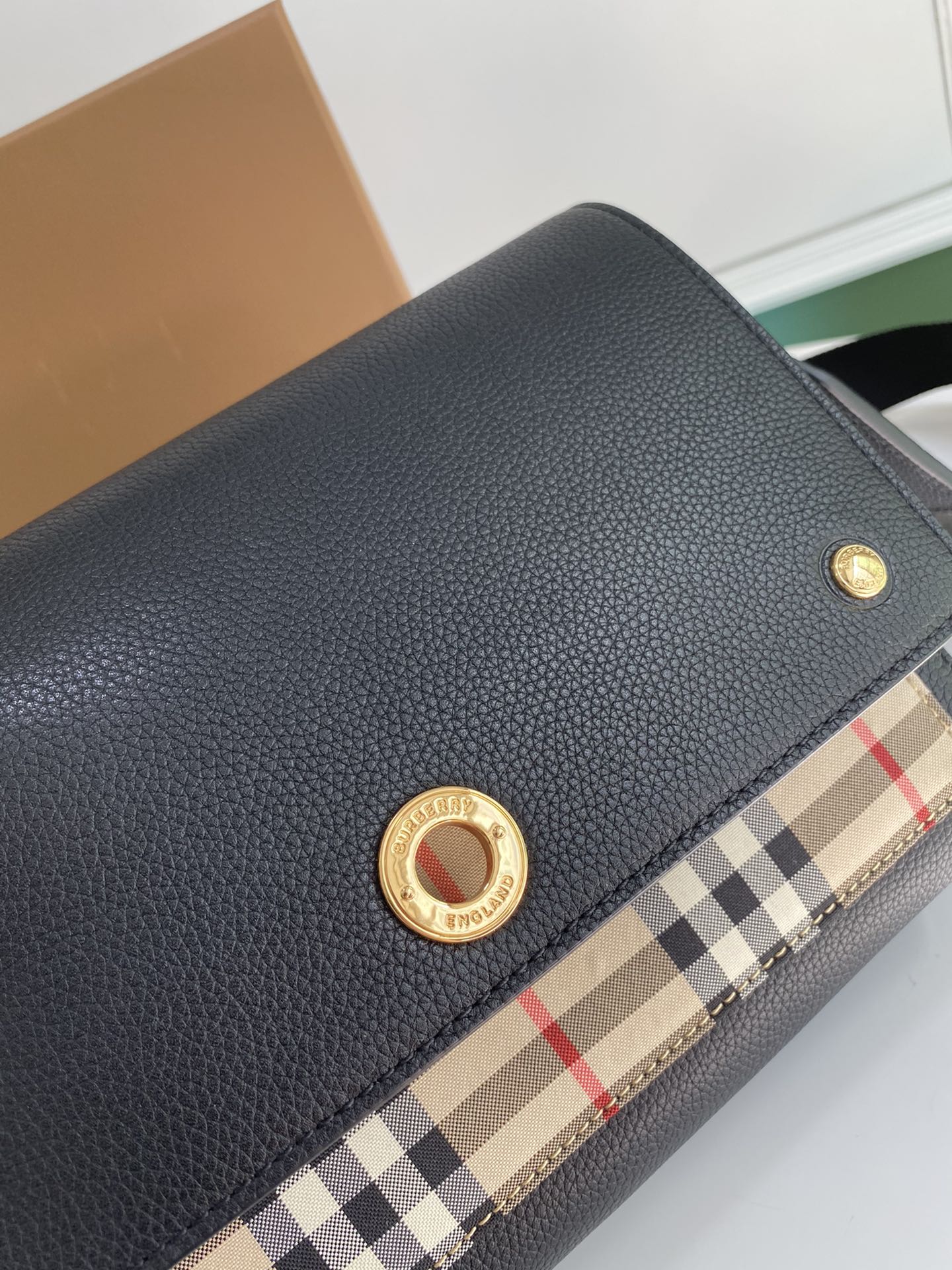 Burberry Vintage Bag-25 x 8.5 x 185CM