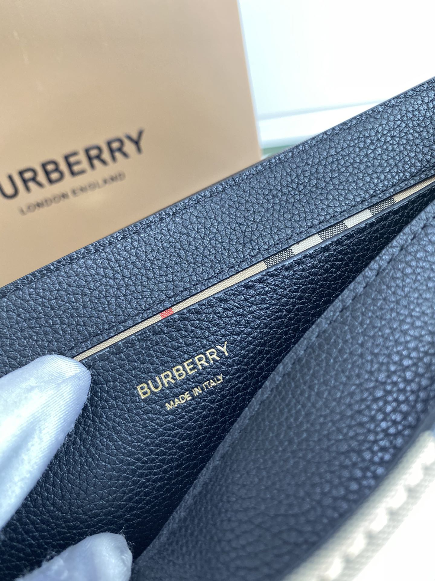 Burberry Vintage Bag-25 x 8.5 x 185CM