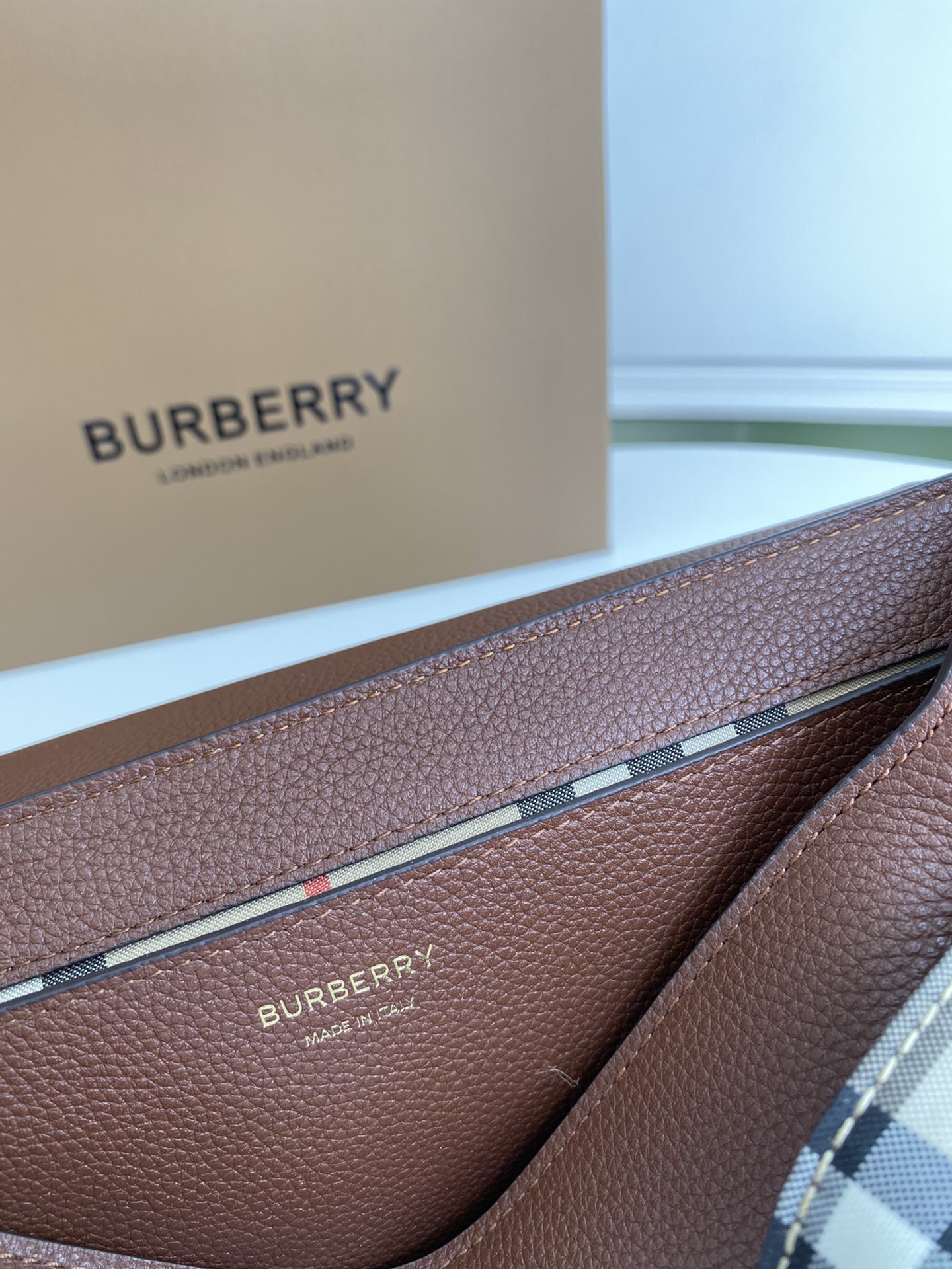 Burberry Vintage Bag-25 x 8.5 x 185CM