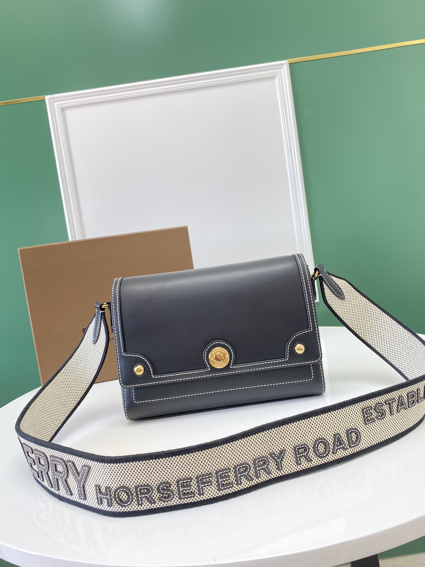 Burberry Vintage Bag-25 x 8.5 x 185CM
