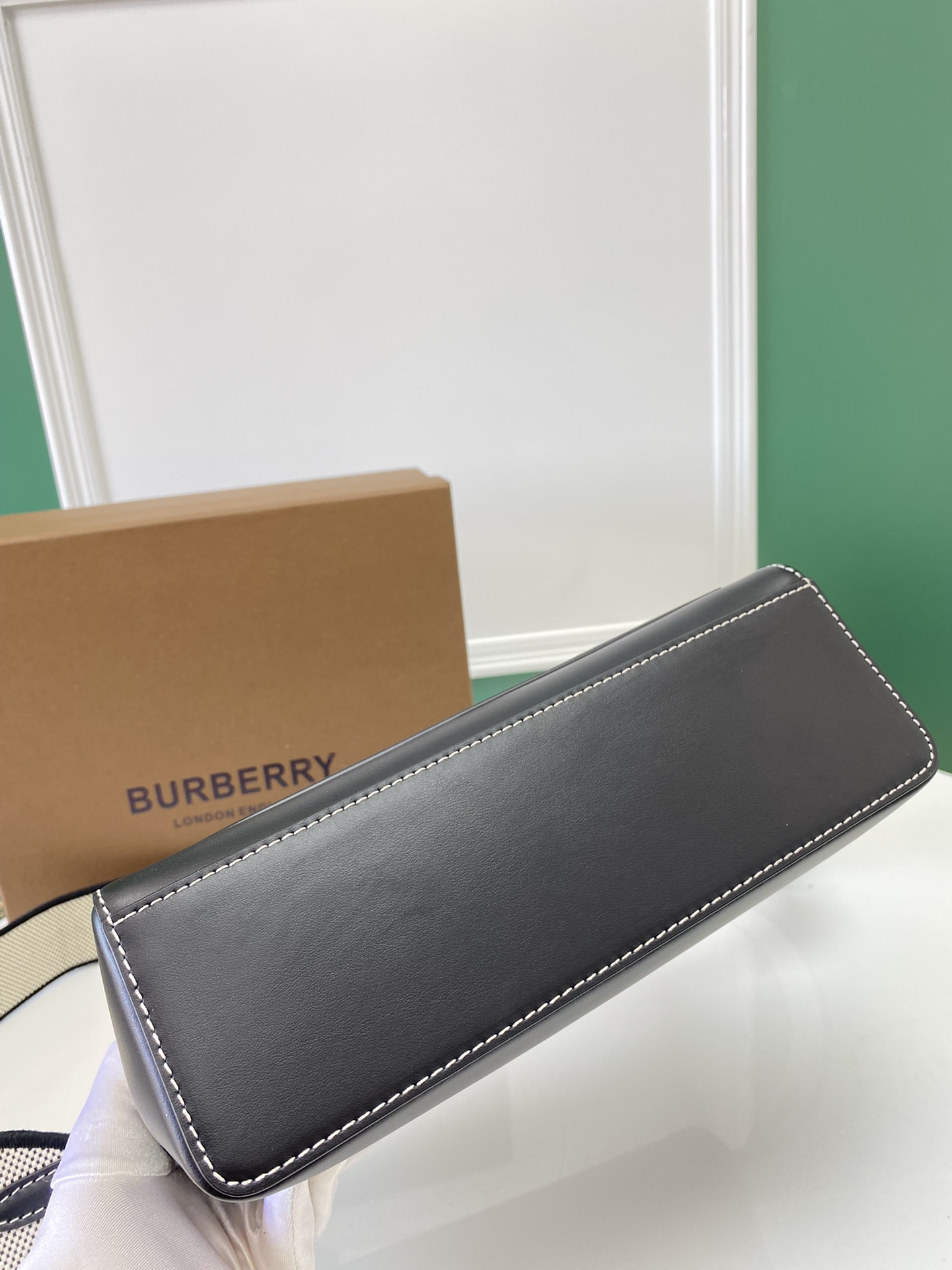 Burberry Vintage Bag-25 x 8.5 x 185CM