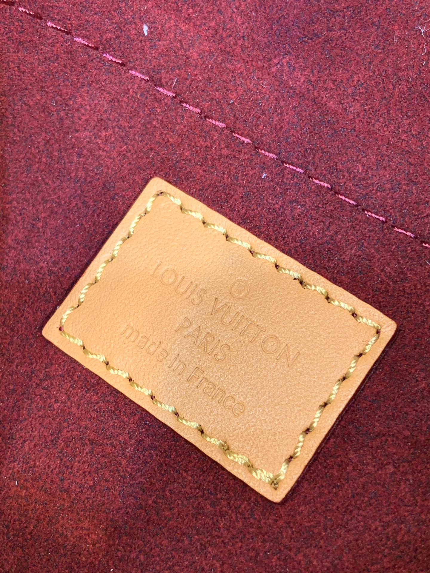 Louis Vuitton Pochette Croissant-26✖️13CM