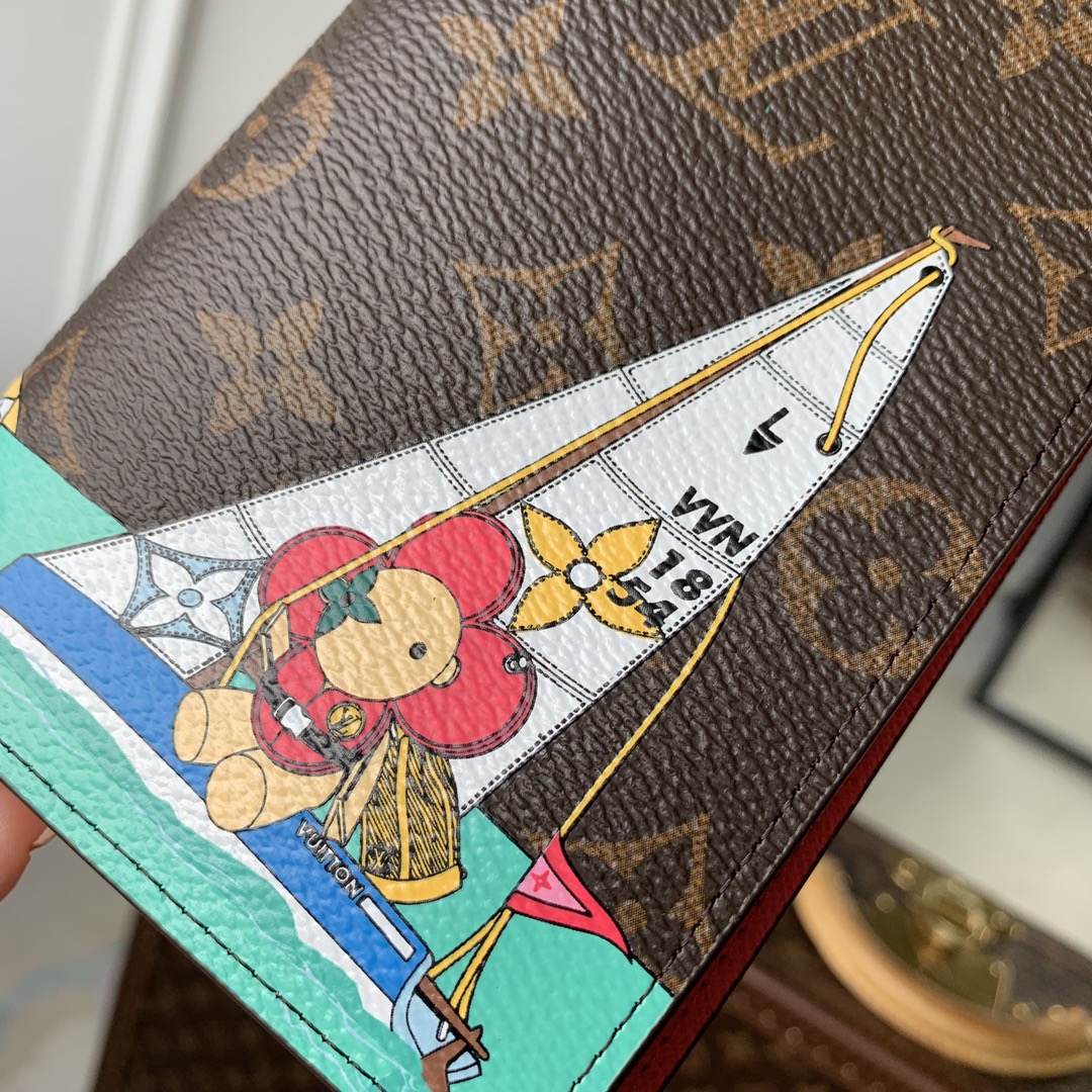 Louis Vuitton Passport Card Holder-14*10.5CM