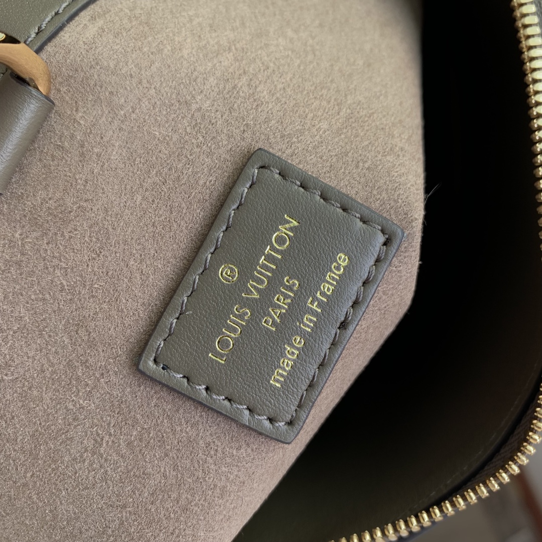 Louis Vuitton Lock It Tote MM-36×29×15CM Louis Vuitton Lock It Tote MM-36×29×15CM