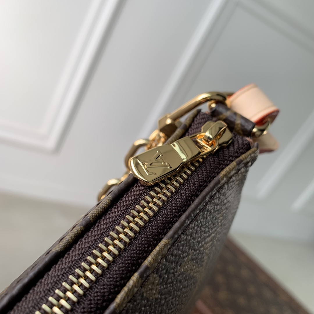 Louis Vuitton Pochette Accessoire-23.5 x 13.5 x 4CM