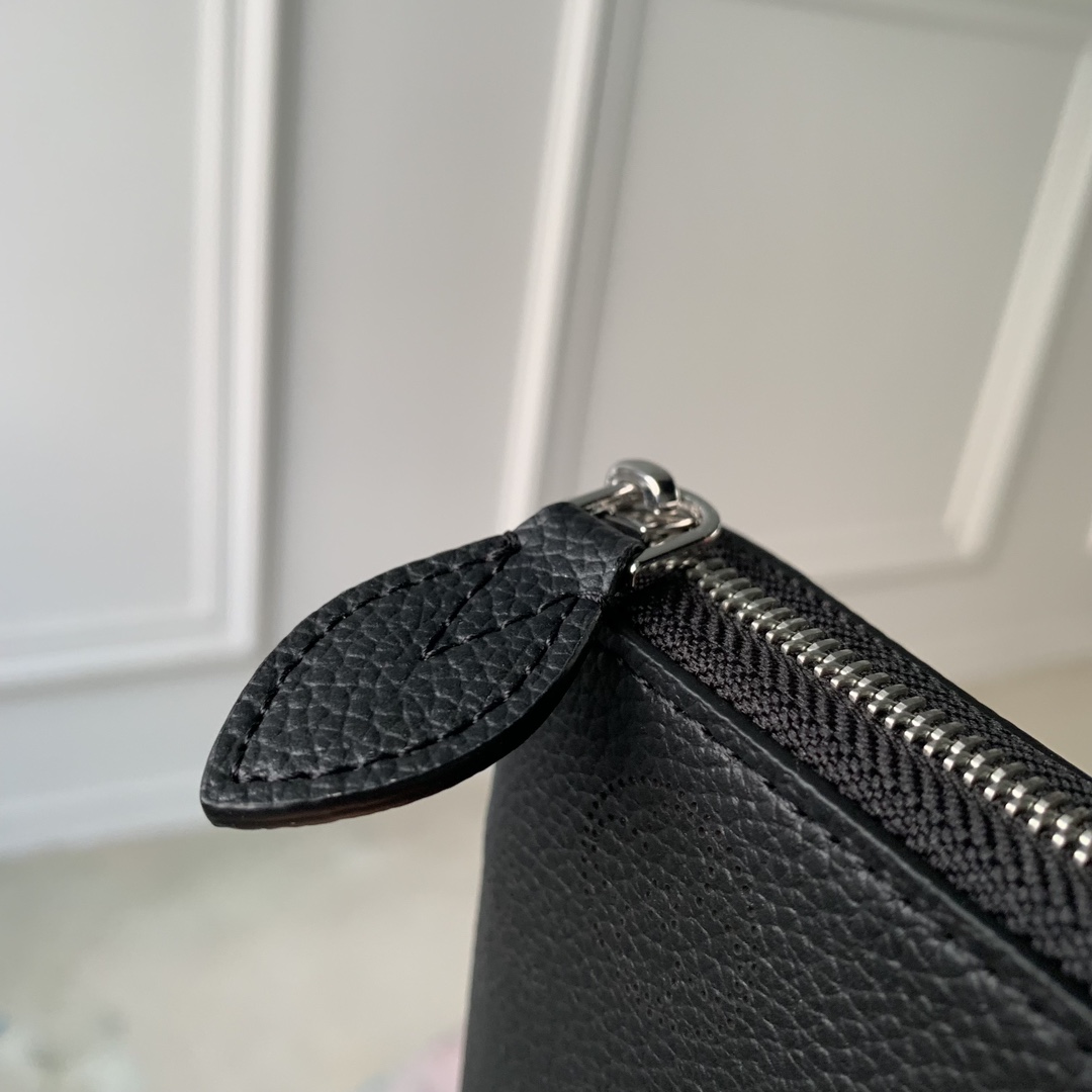 Louis Vuitton Wallet-M81558-11.5 x 10.5 x 2CM