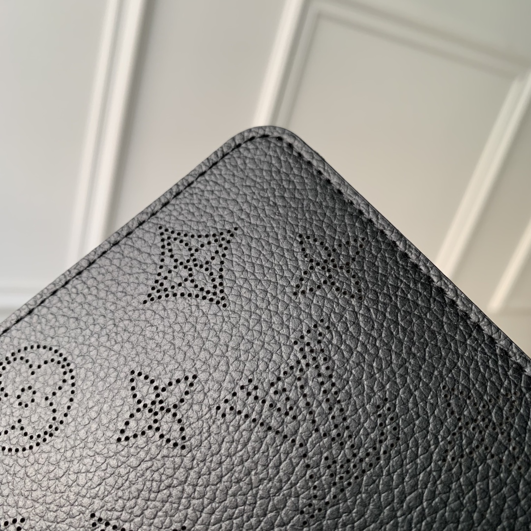 Louis Vuitton Wallet-M81558-11.5 x 10.5 x 2CM
