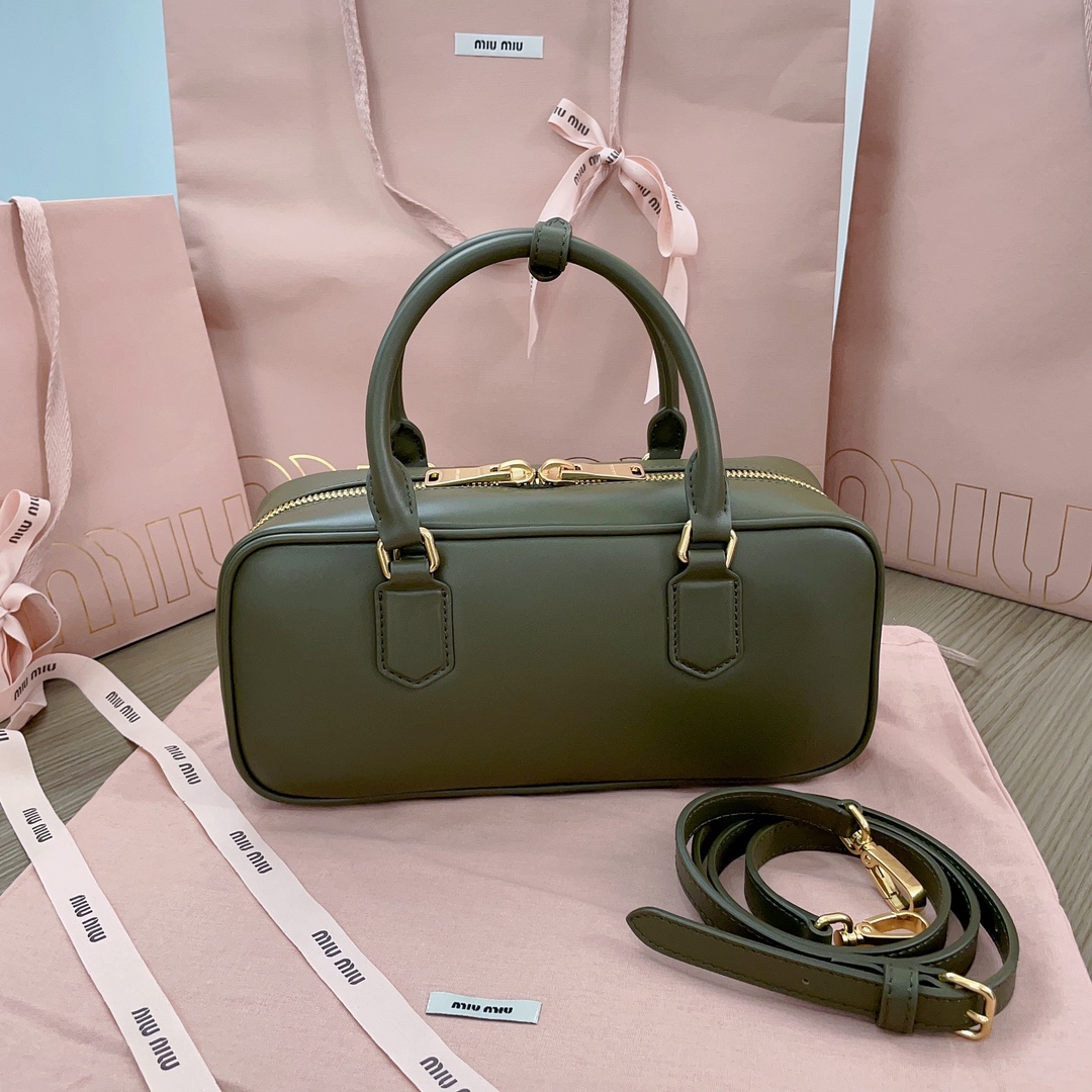 MiuMiu Bowling Bag-27X12X9CM