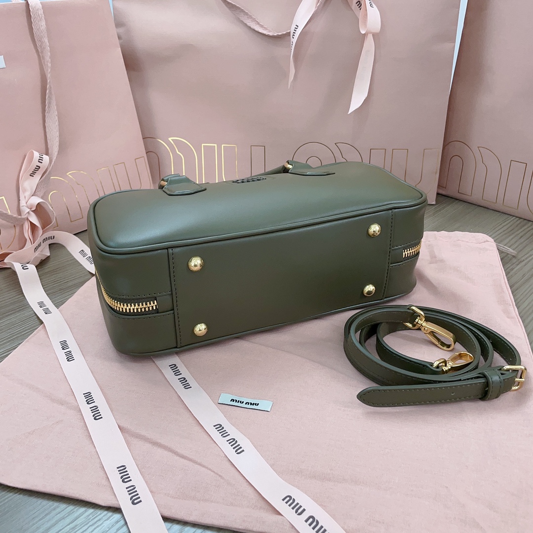 MiuMiu Bowling Bag-27X12X9CM