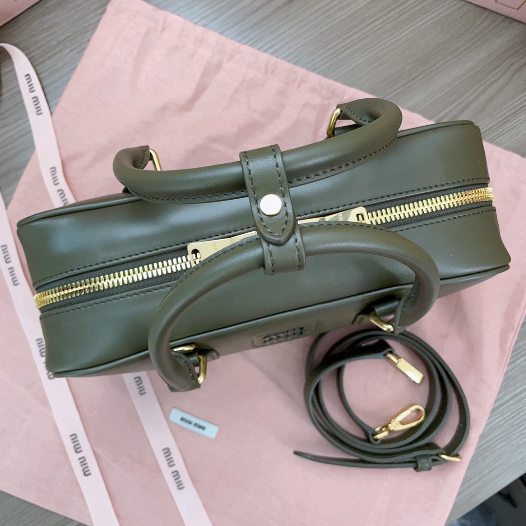 MiuMiu Bowling Bag-27X12X9CM