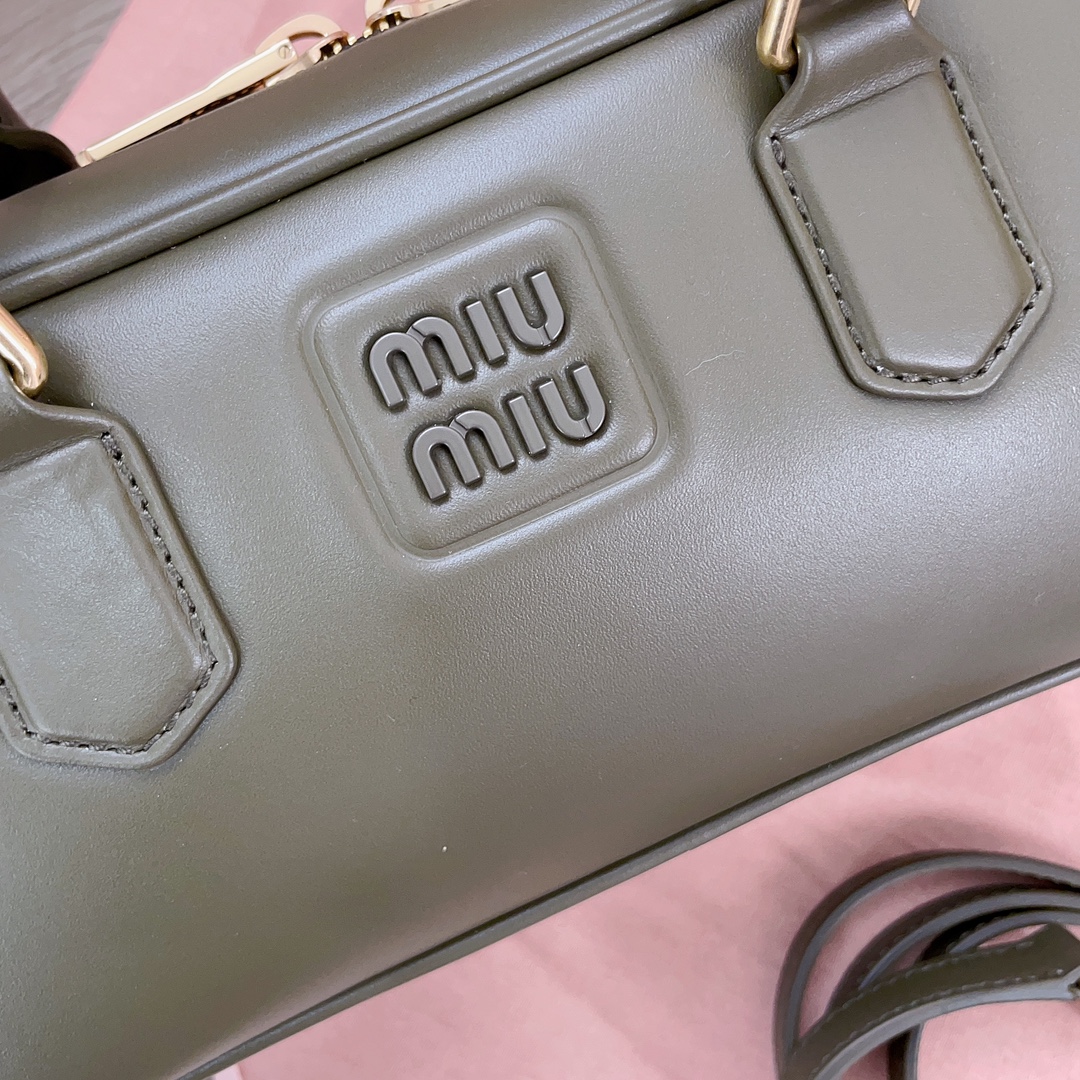 MiuMiu Bowling Bag-27X12X9CM