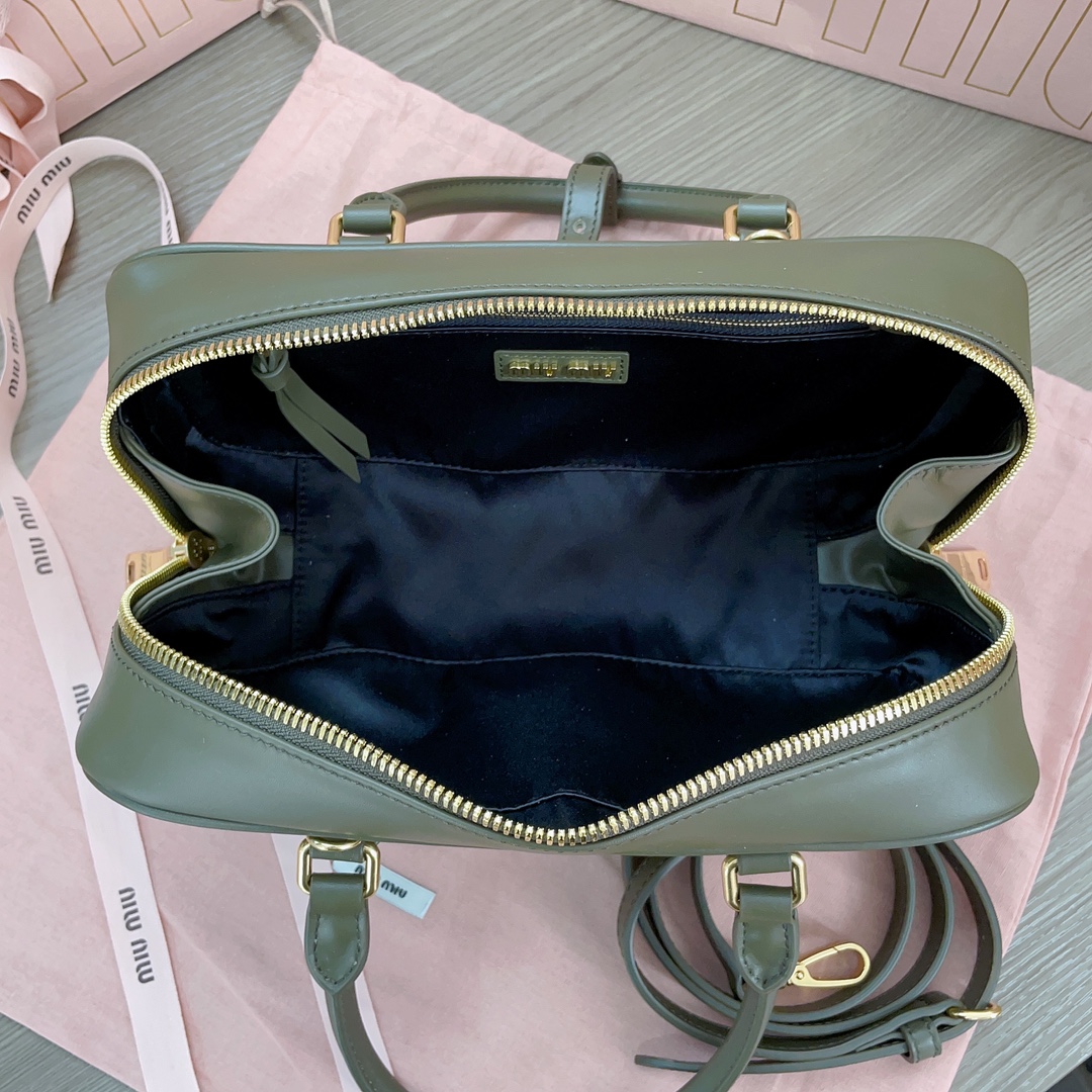 MiuMiu Bowling Bag-27X12X9CM