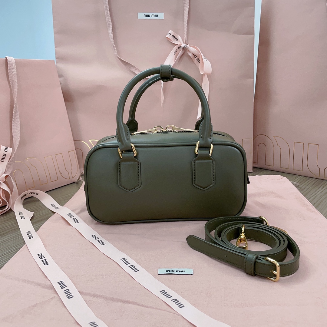 MiuMiu Bowling Bag-27X12X9CM