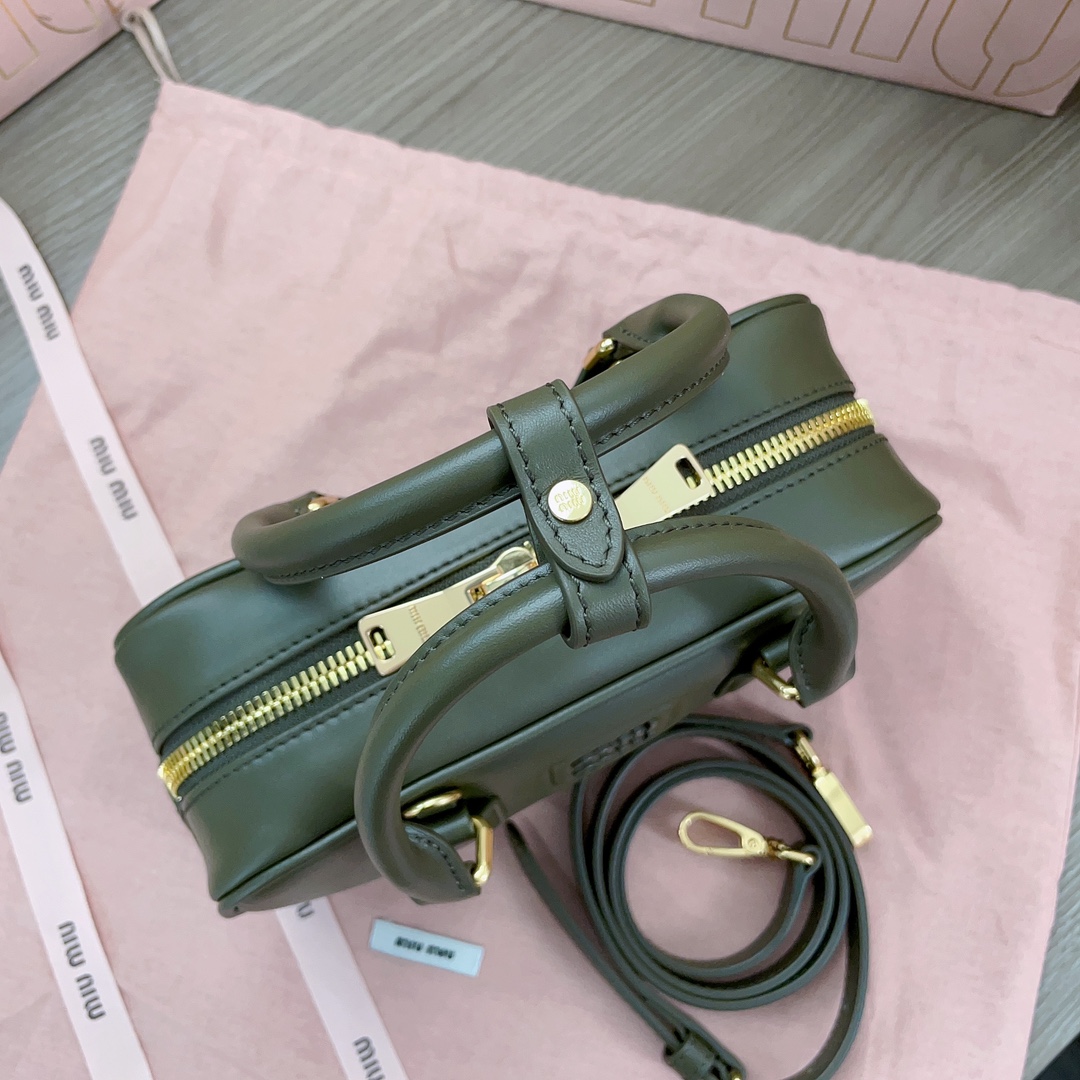 MiuMiu Bowling Bag-27X12X9CM