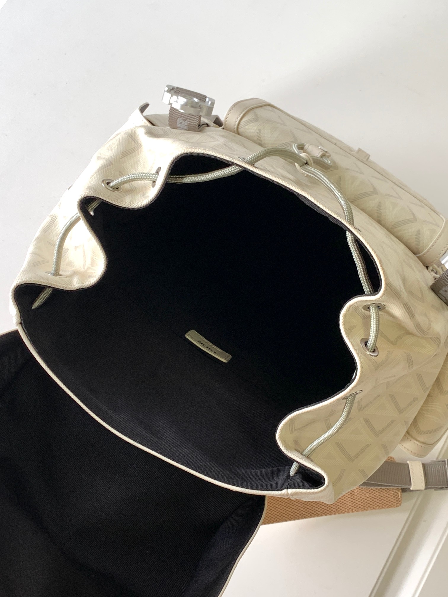 Diro Hit The Road Backpack-43 x 51 x 20CM