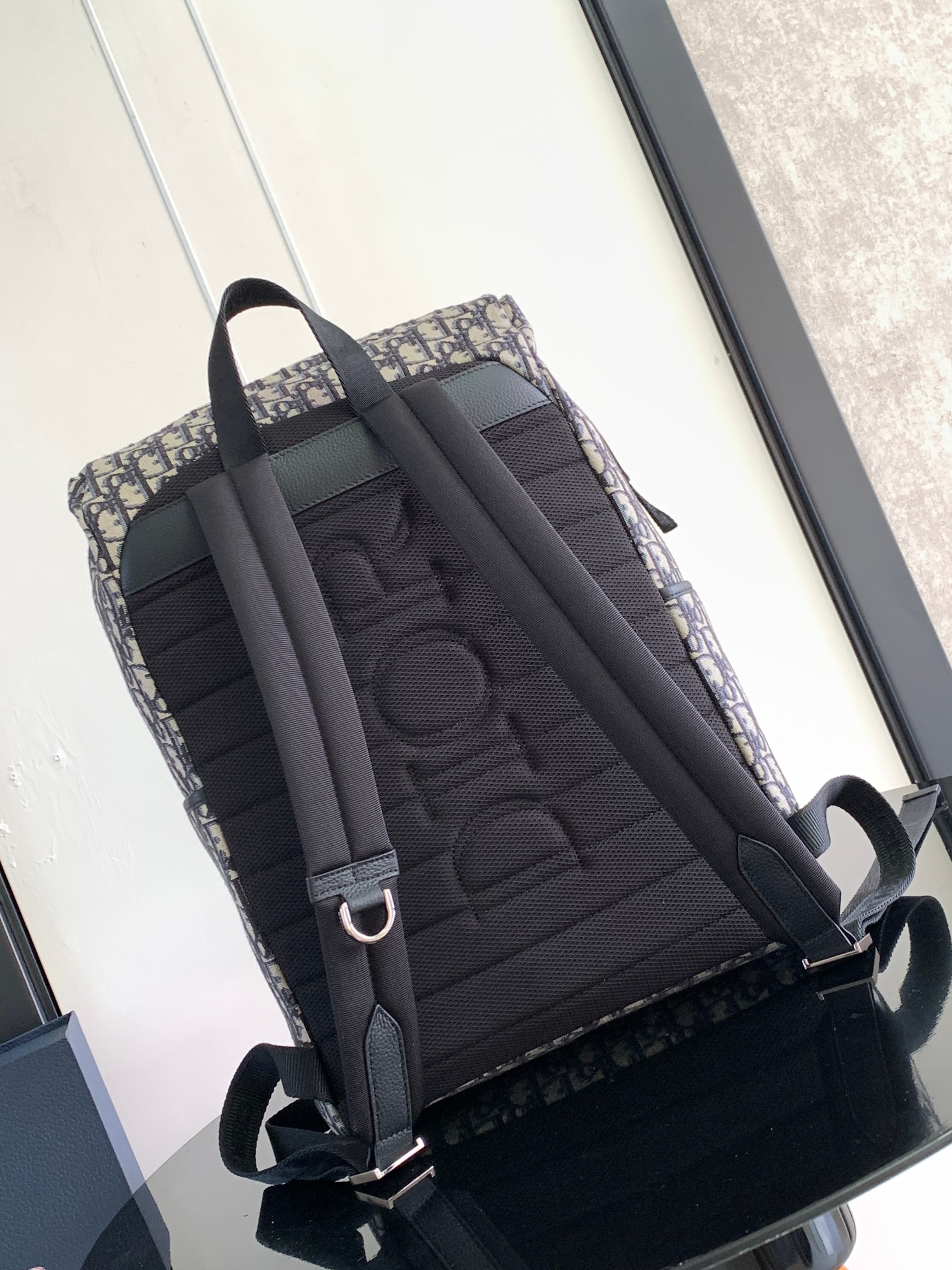Diro Explorer Backpack-31 x 42.5 x 14.5 CM