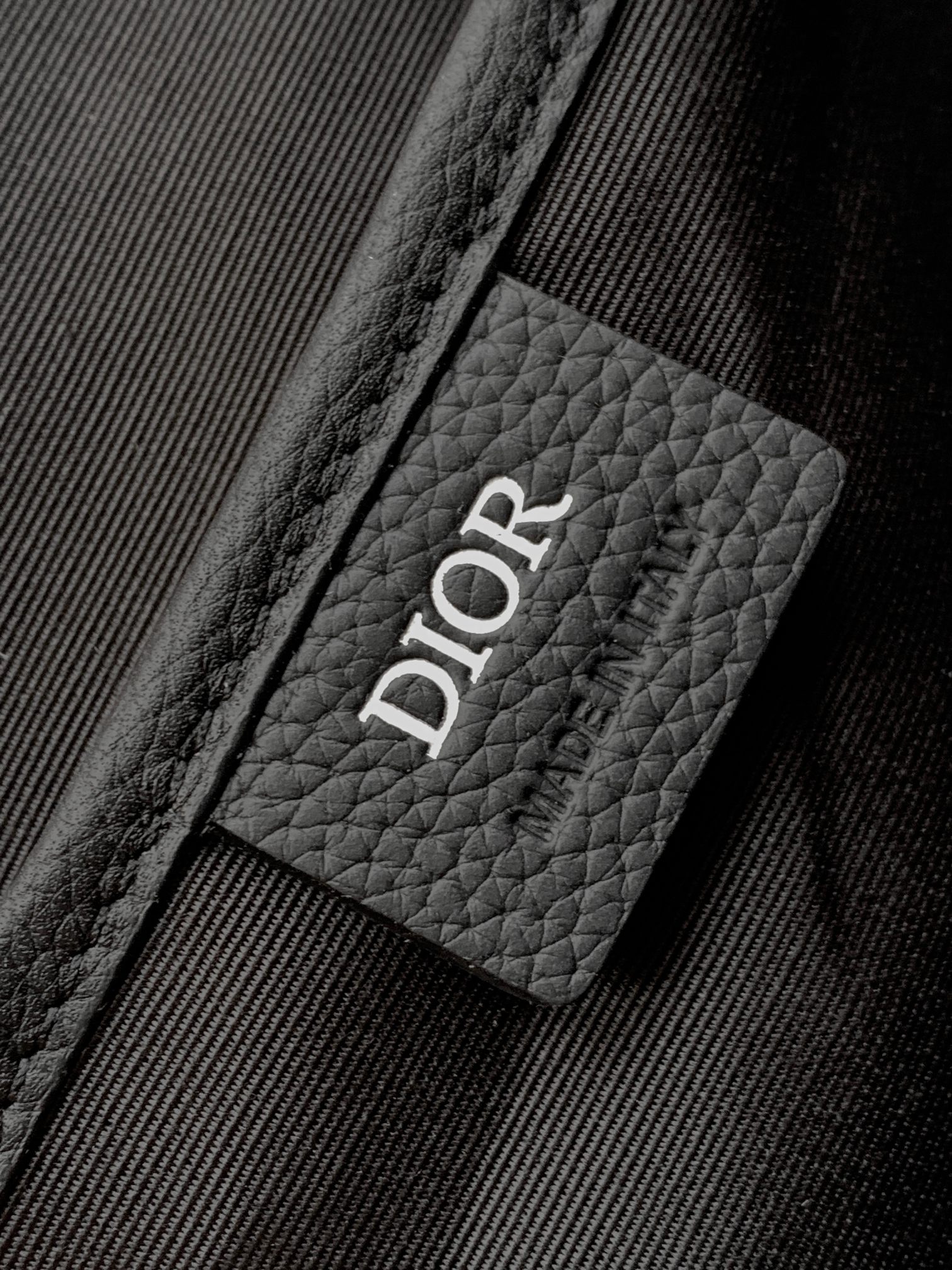 Diro Explorer Backpack-31 x 42.5 x 14.5 CM
