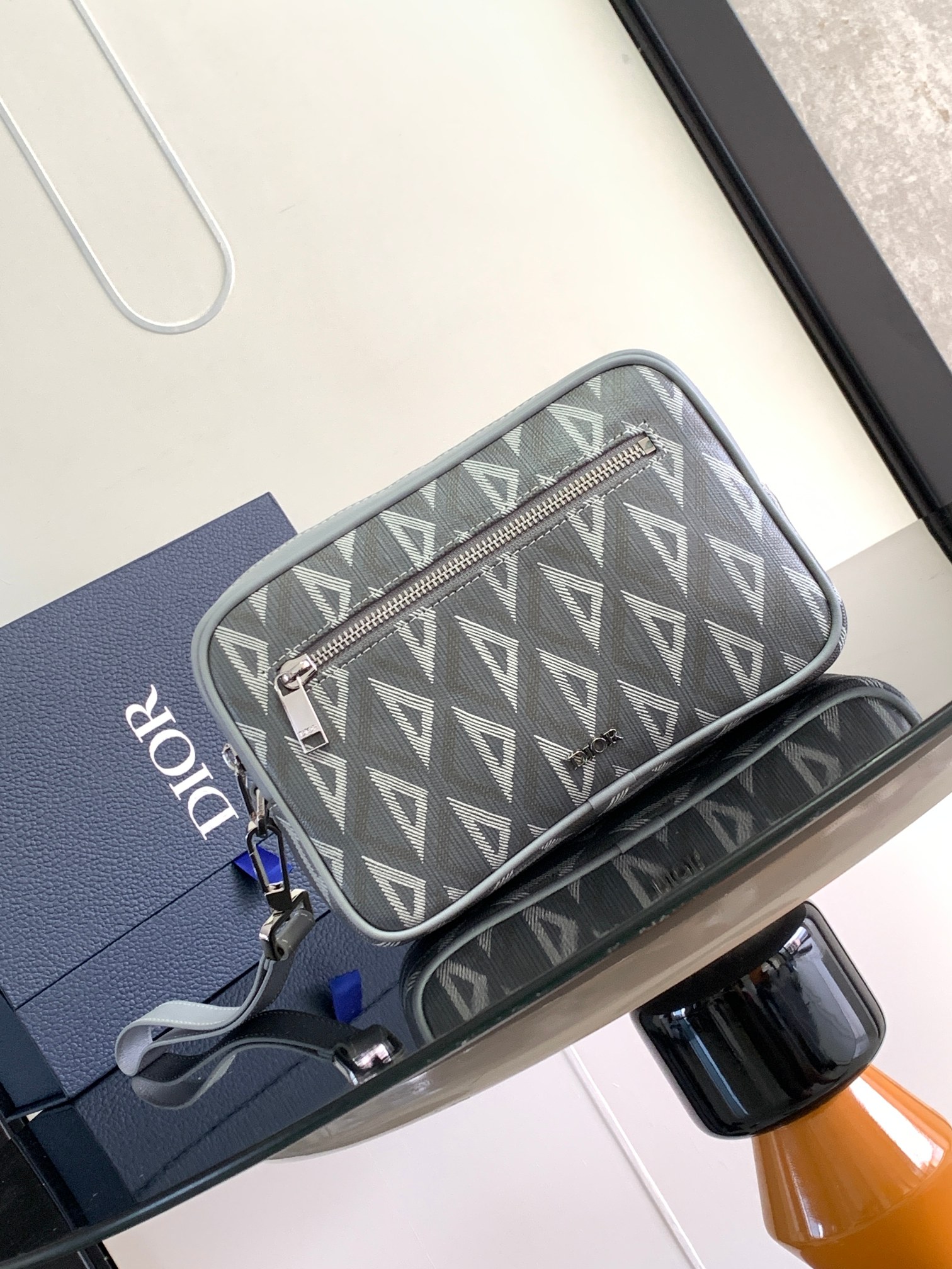 Diro Pouch-24 x 15.5 x 5.5CM