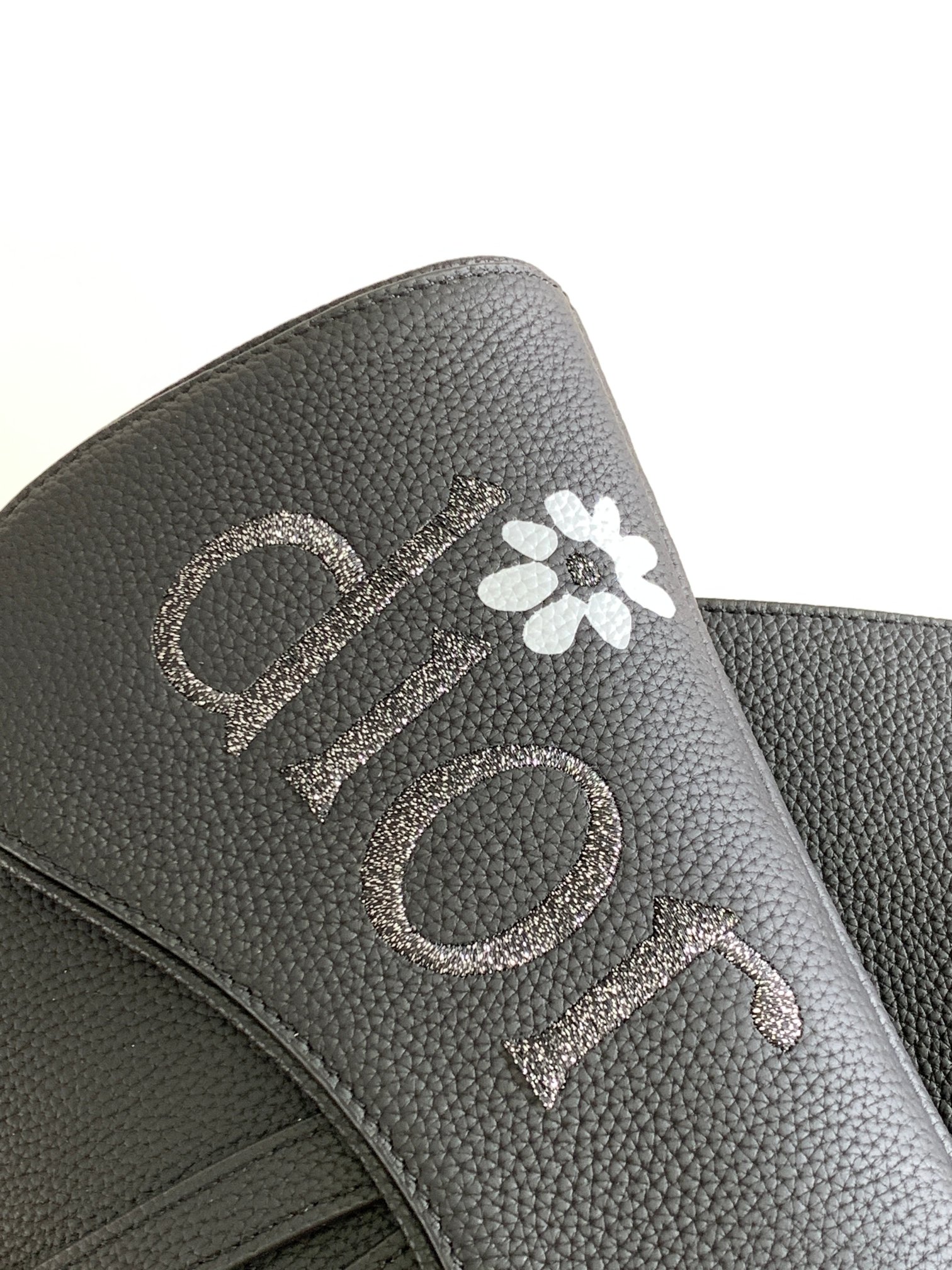 Diro&BY ERL Saddle Bag-26 x 19 x 4.5CM Diro&BY ERL Saddle Bag-26 x 19 x 4.5CM
