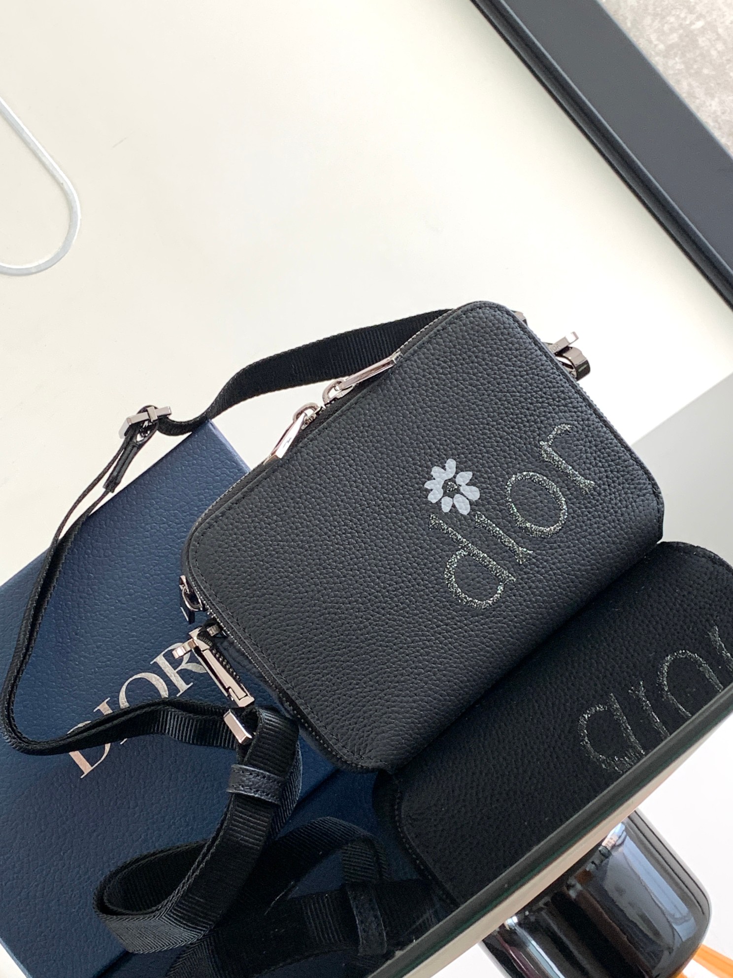 Diro&BY ERL Crossbody Bag-17 x 12.5 x 5CM